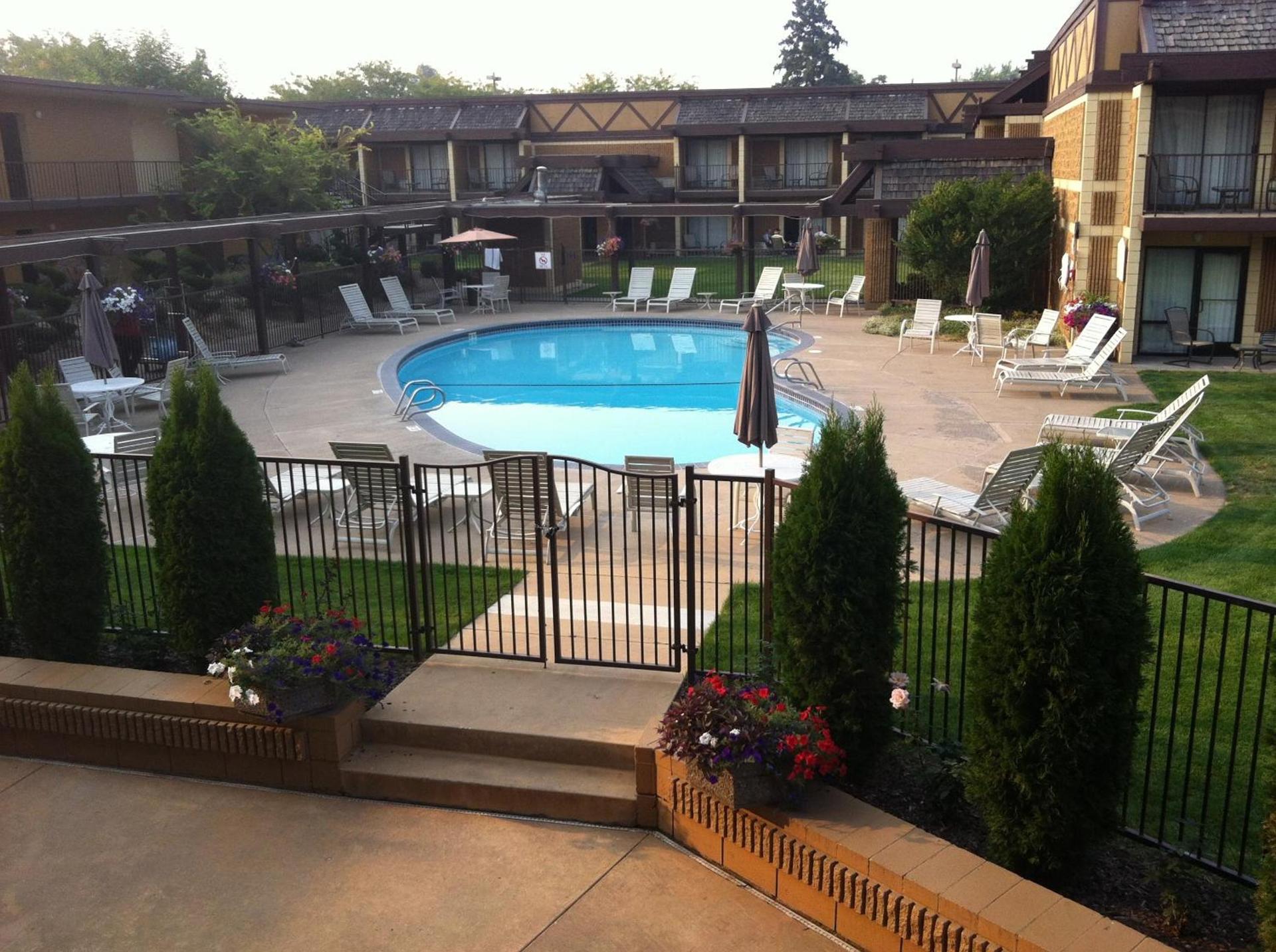 Red Lion Hotel Yakima Center photo 4