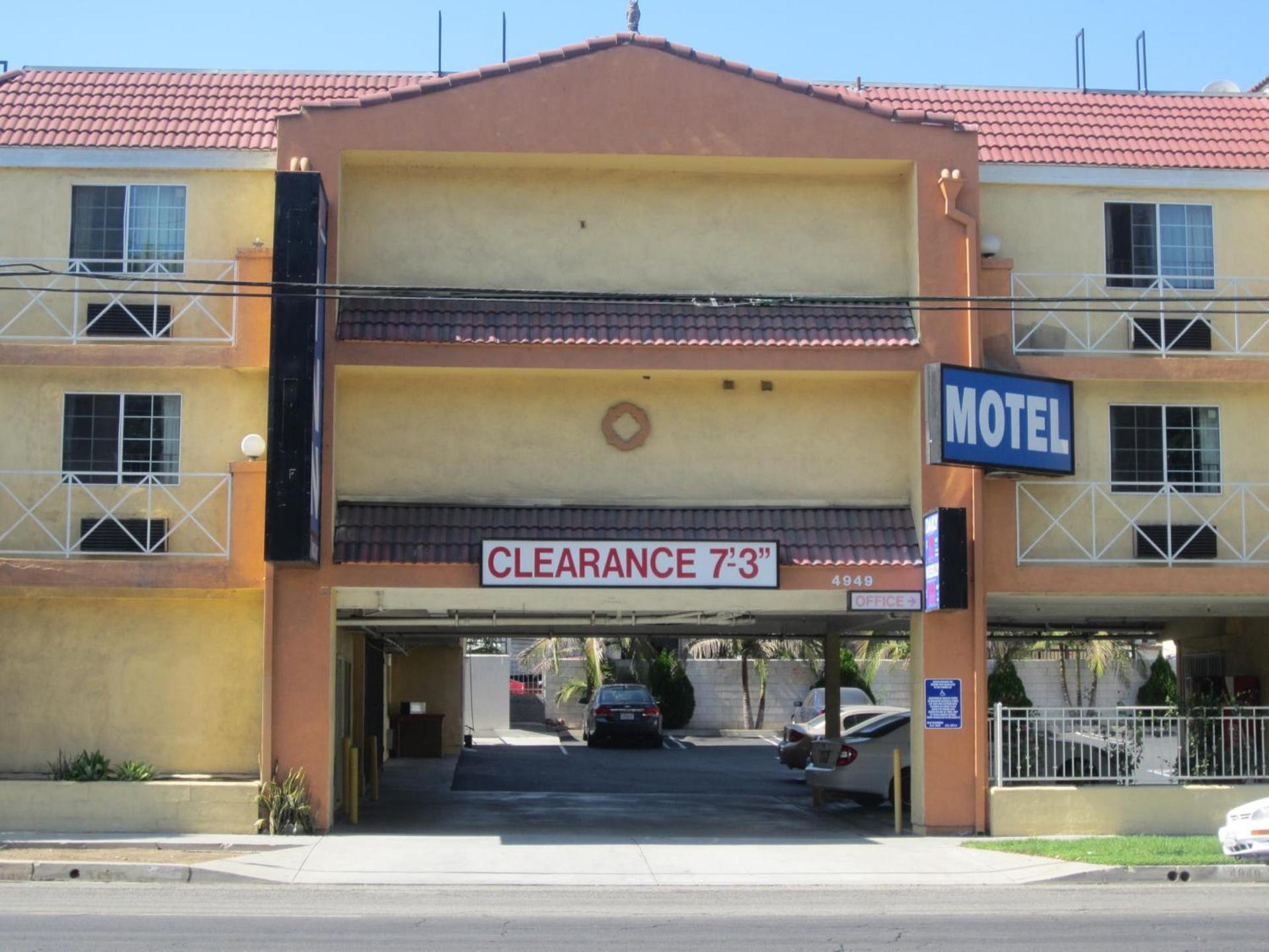 Starlight Inn, Valley Blvd - Downtown LA photo 39