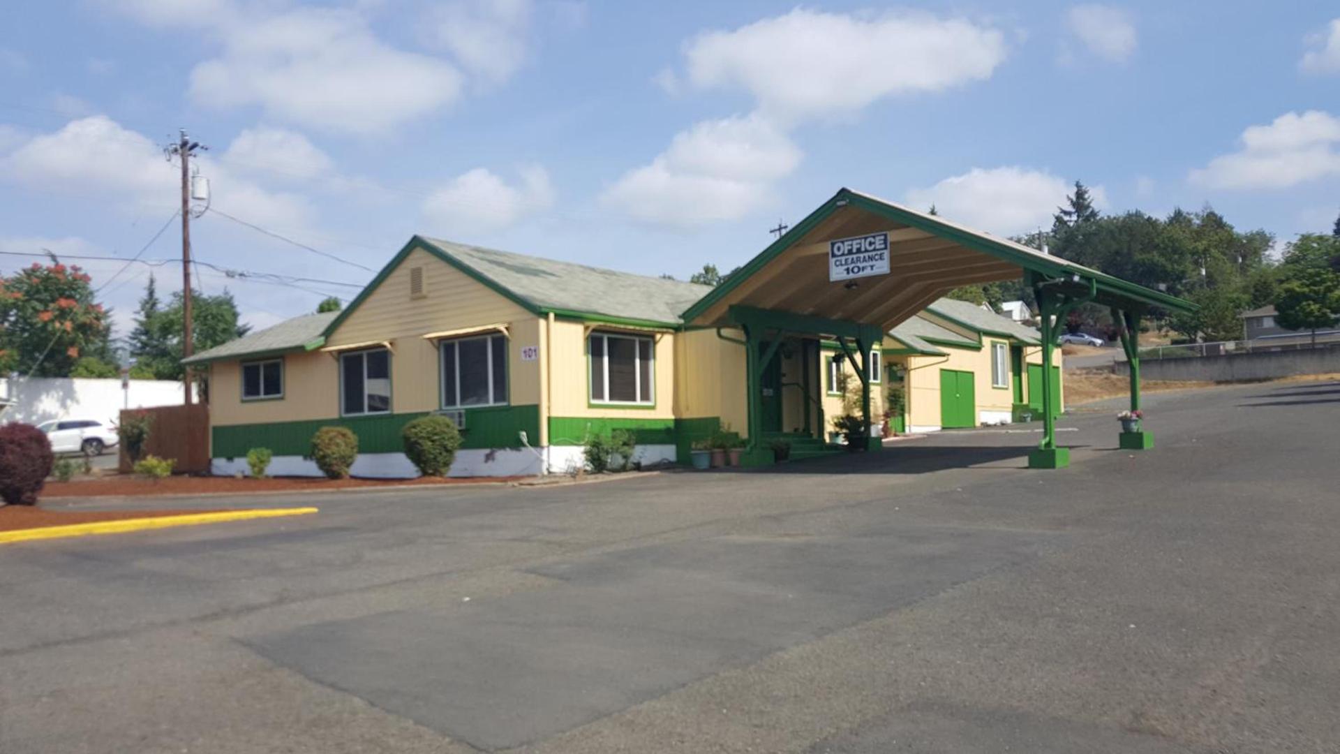 Safari Inn Motel photo 6