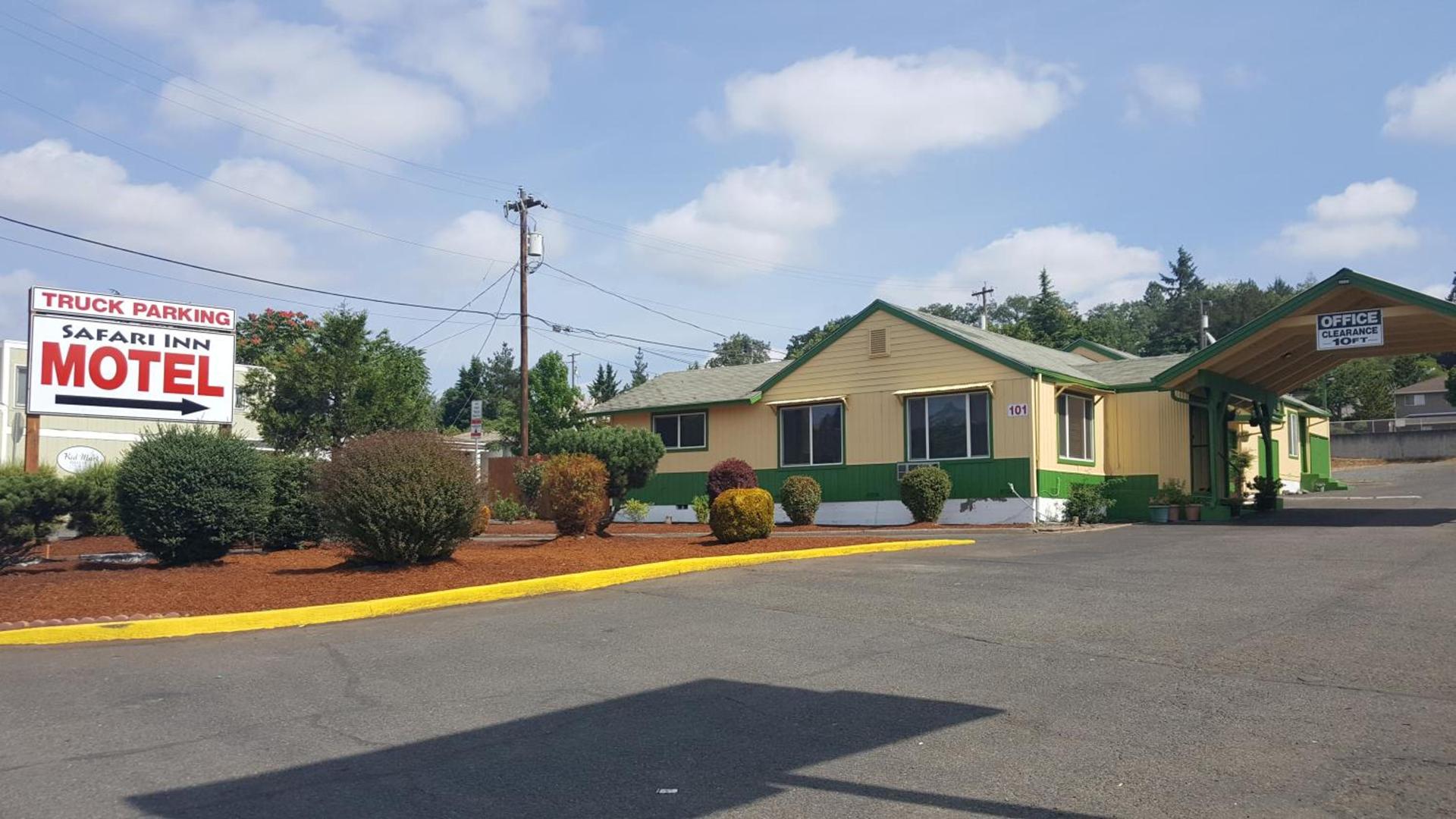 Safari Inn Motel photo 1