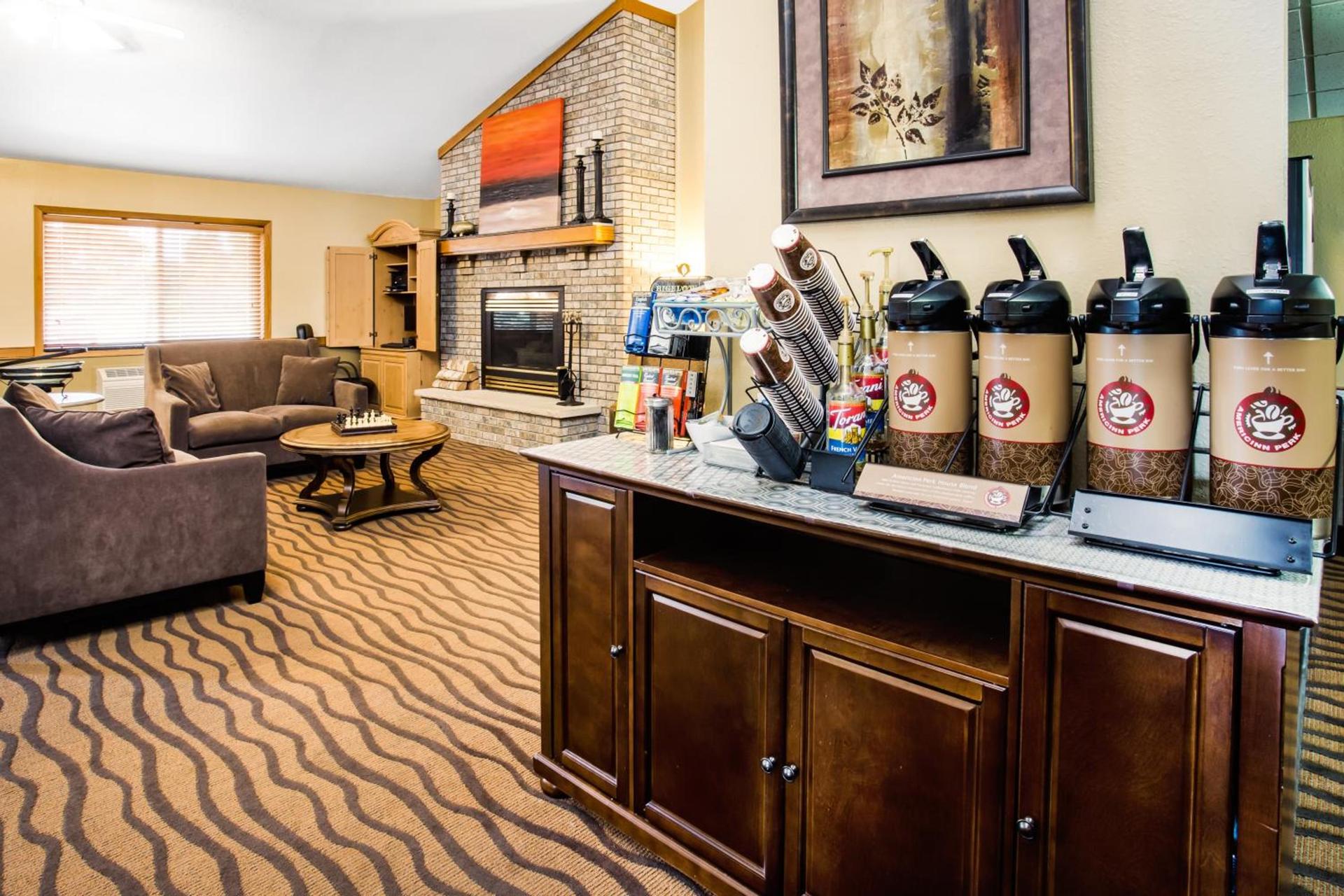 AmericInn by Wyndham Menomonie photo 11