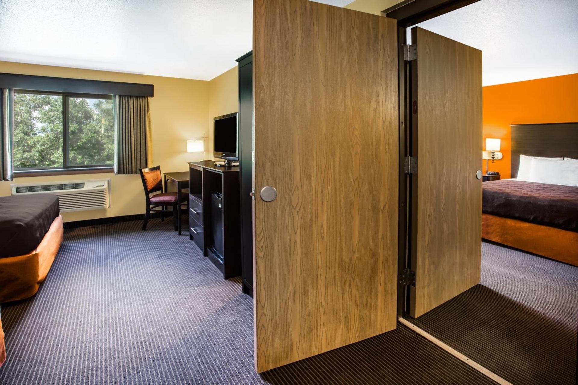 AmericInn by Wyndham Menomonie photo 27