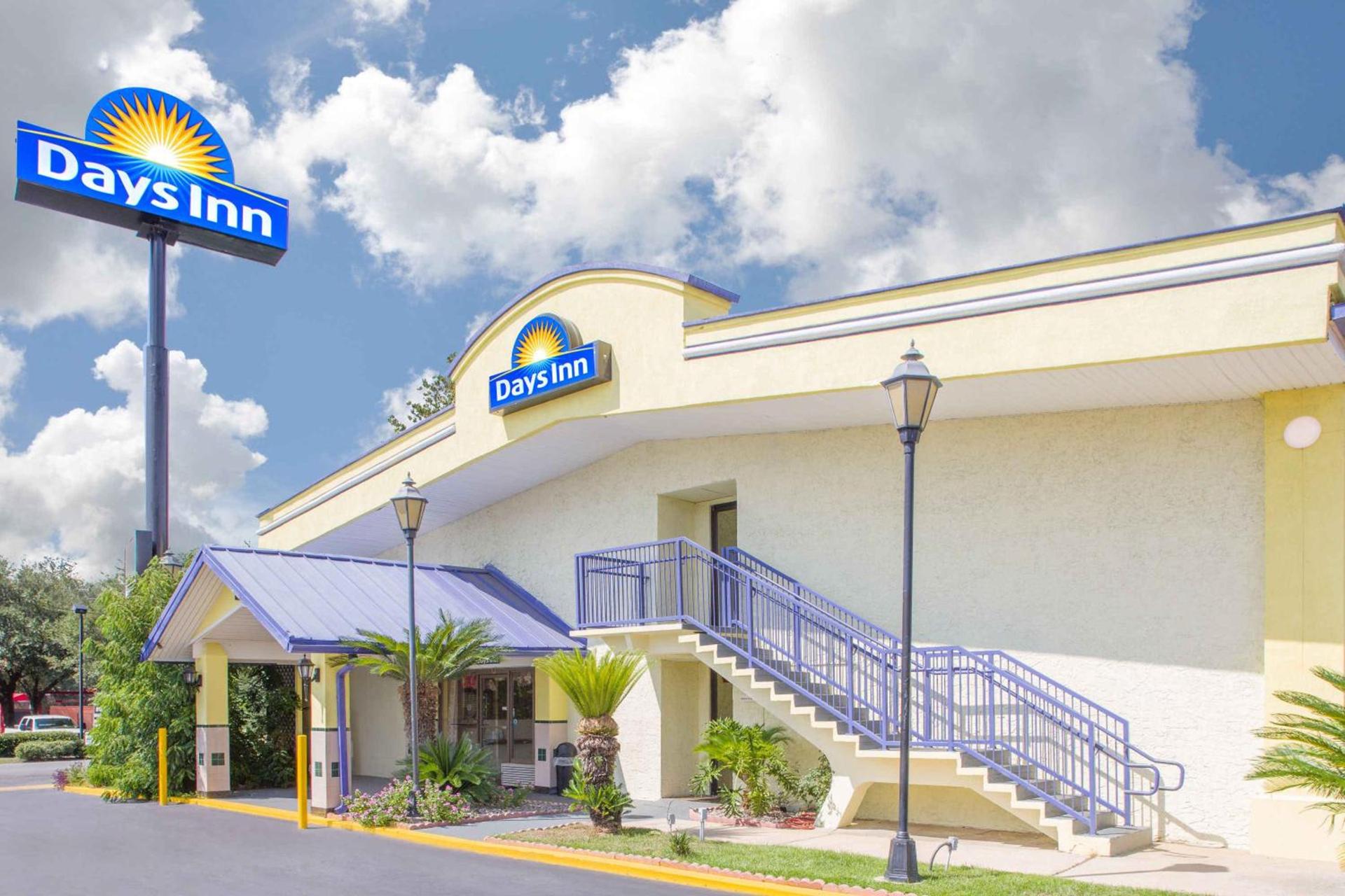 Days Inn by Wyndham Tallahassee University Center photo 30