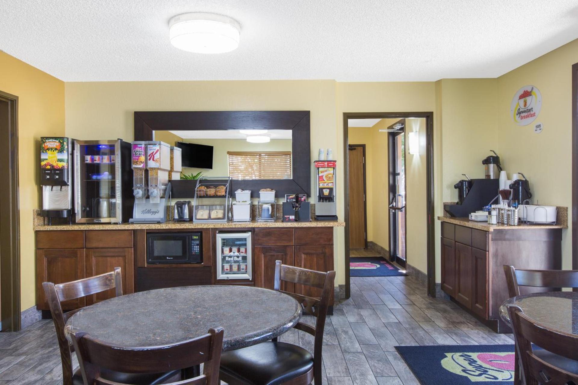 Super 8 by Wyndham Nampa photo 20