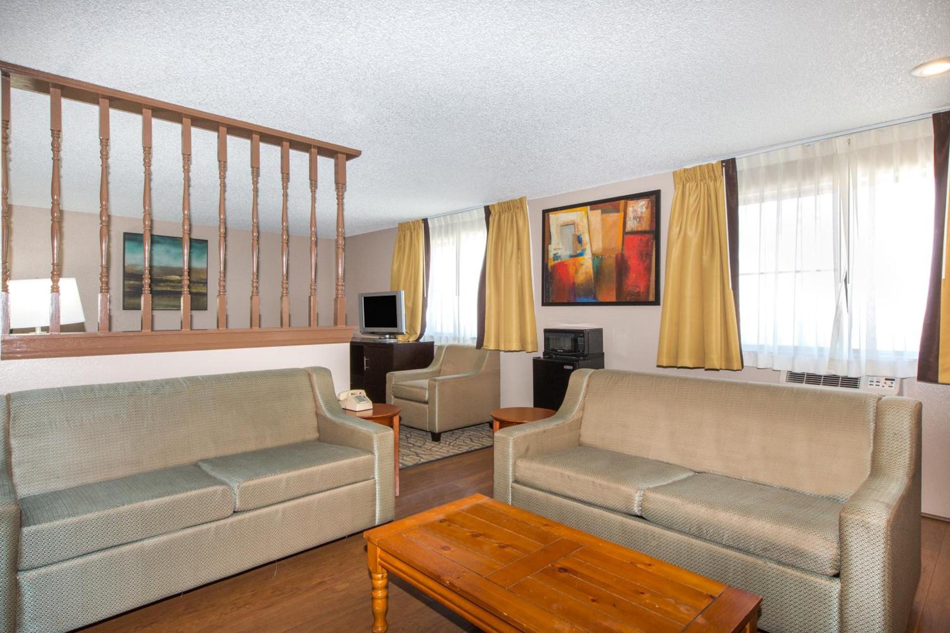 Super 8 by Wyndham Nampa photo 22