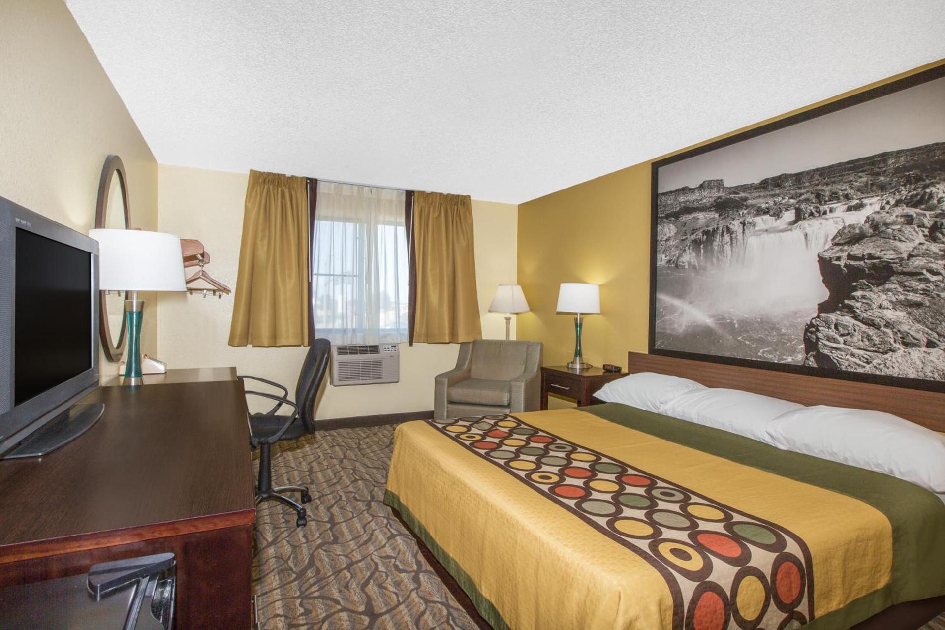 Super 8 by Wyndham Nampa photo 18