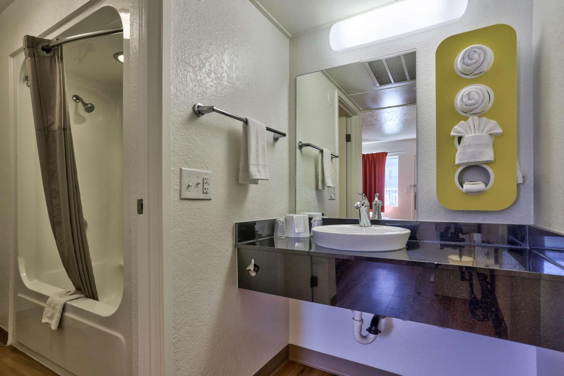 Motel 6-Flagstaff, AZ - Butler photo 15