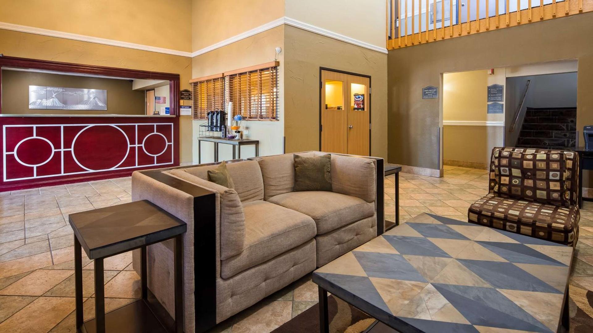 Best Western Alexandria Inn photo 2