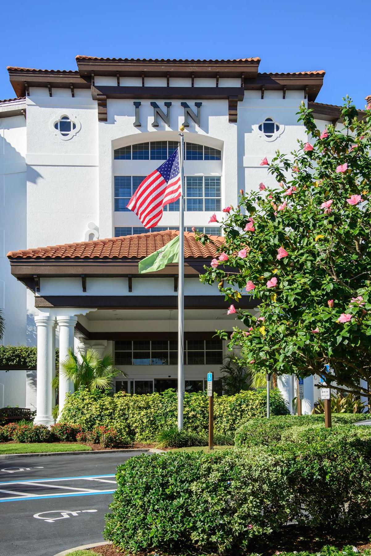 Inn at Pelican Bay photo 23