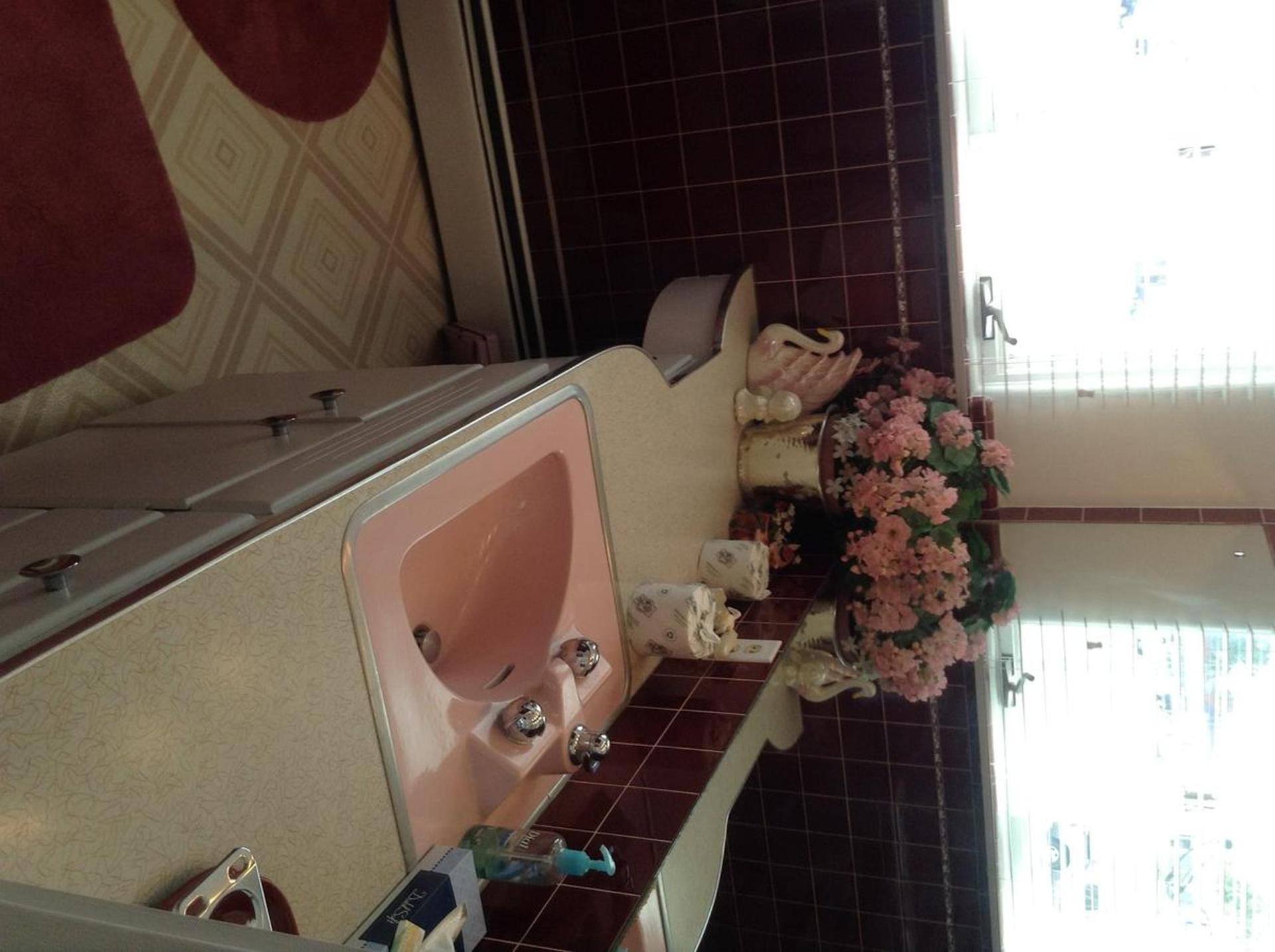 Plaza Inn photo 48