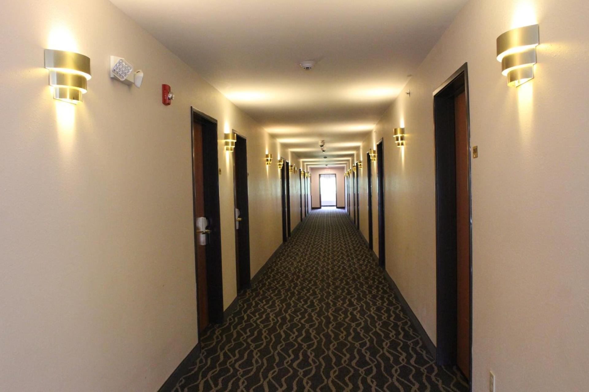 Super 8 by Wyndham Union photo 18