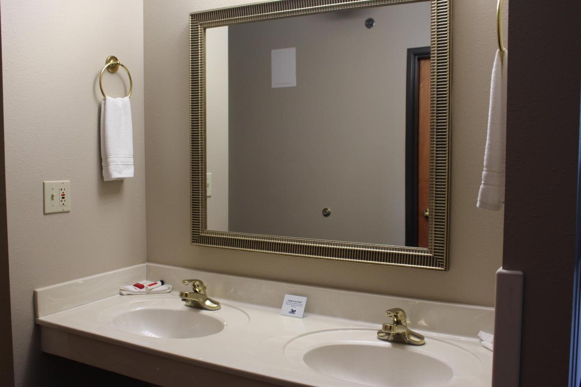 Super 8 by Wyndham Union photo 20
