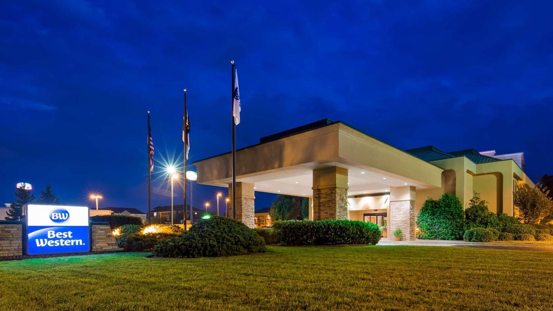 Best Western Hickory photo 8