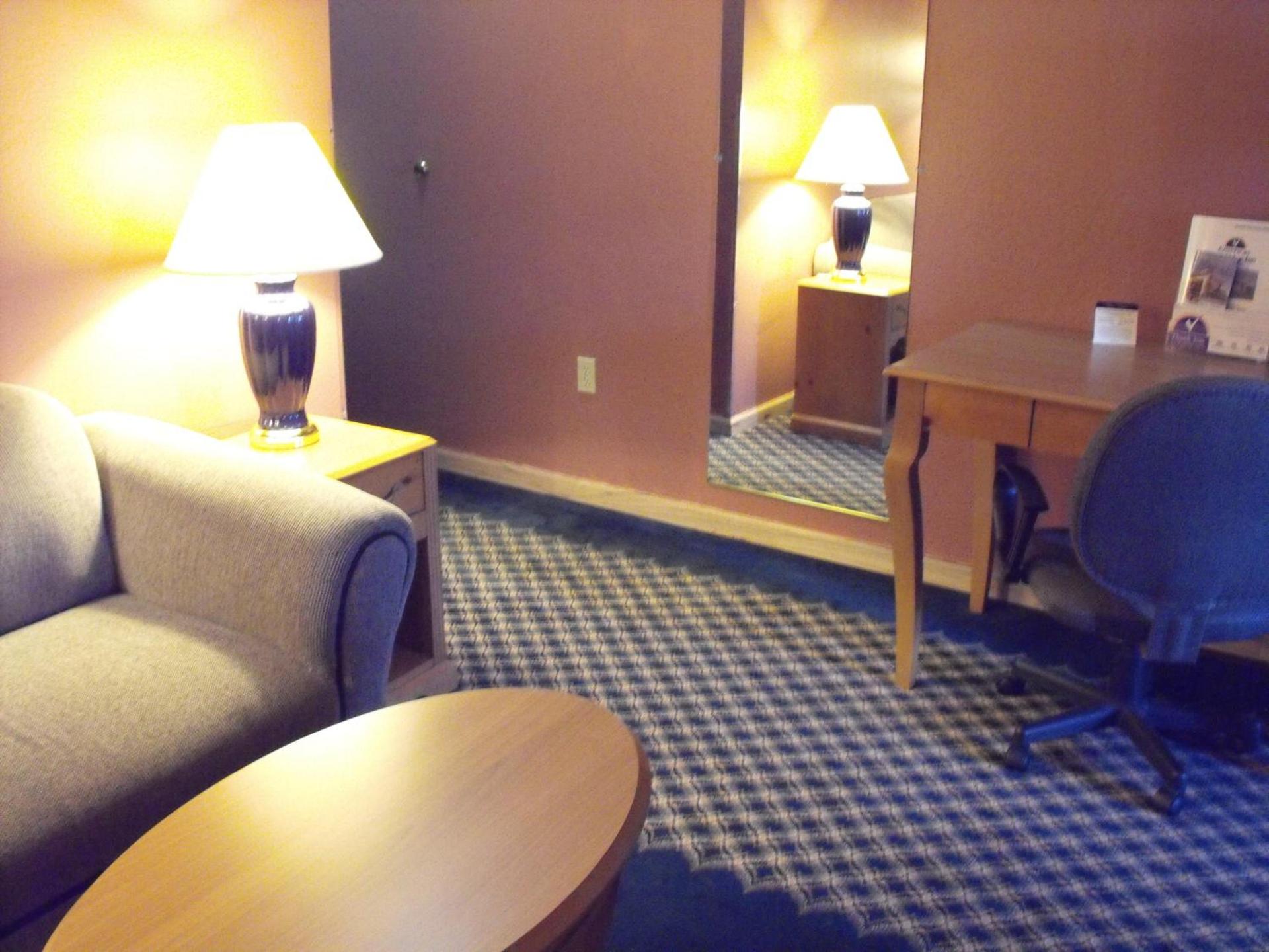Americas Best Value Inn Three Rivers photo 24