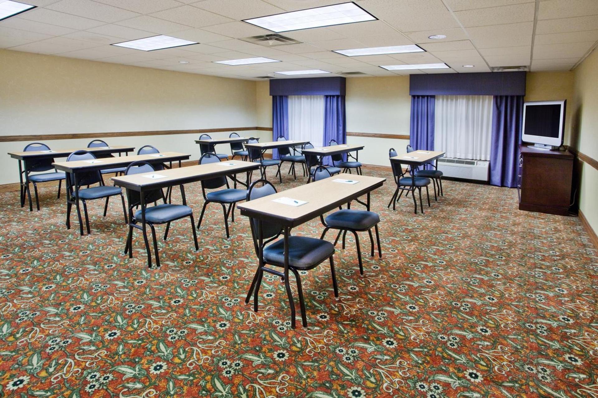 Country Inn & Suites by Radisson, Columbus, GA photo 47