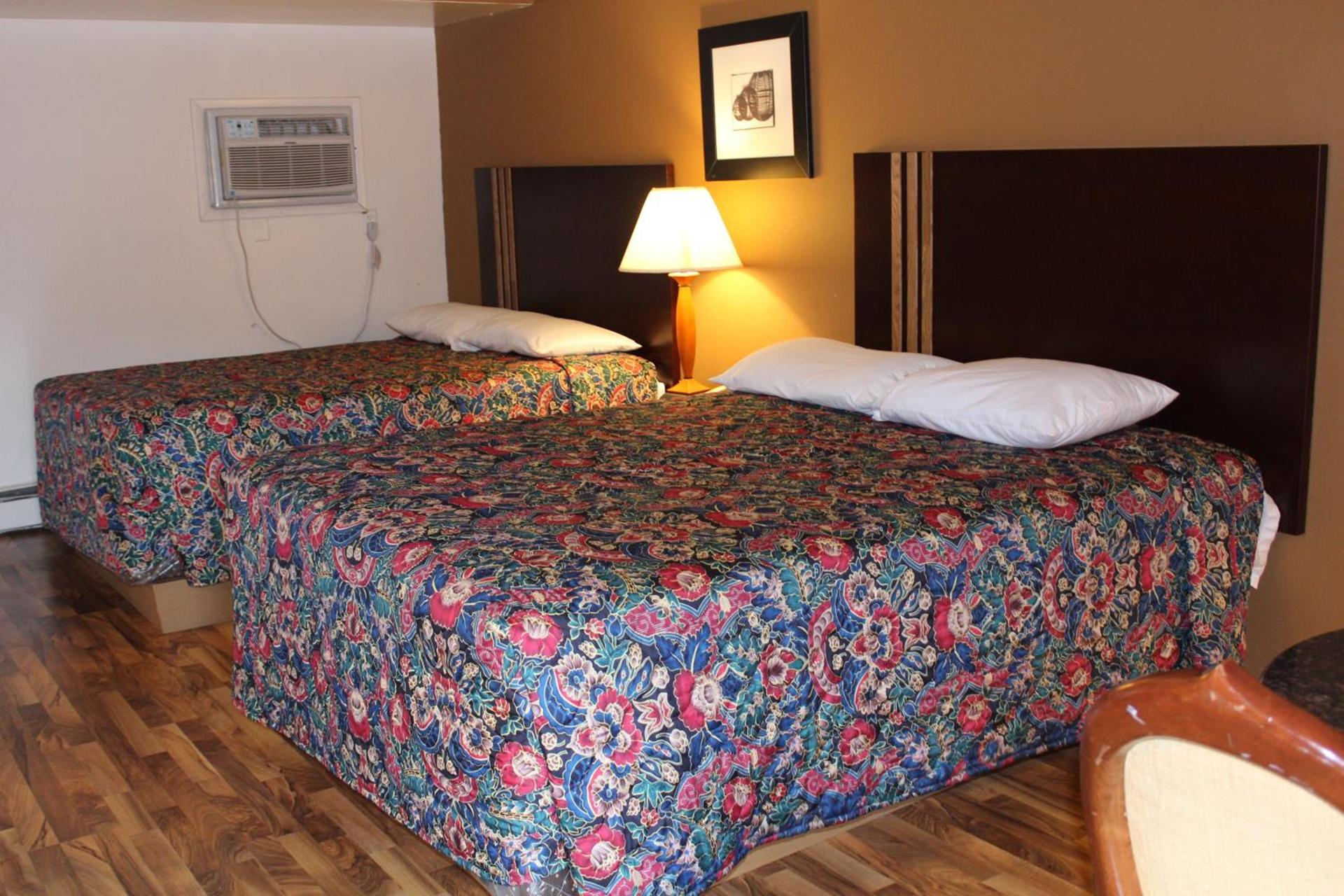 American Inn and Suites photo 23