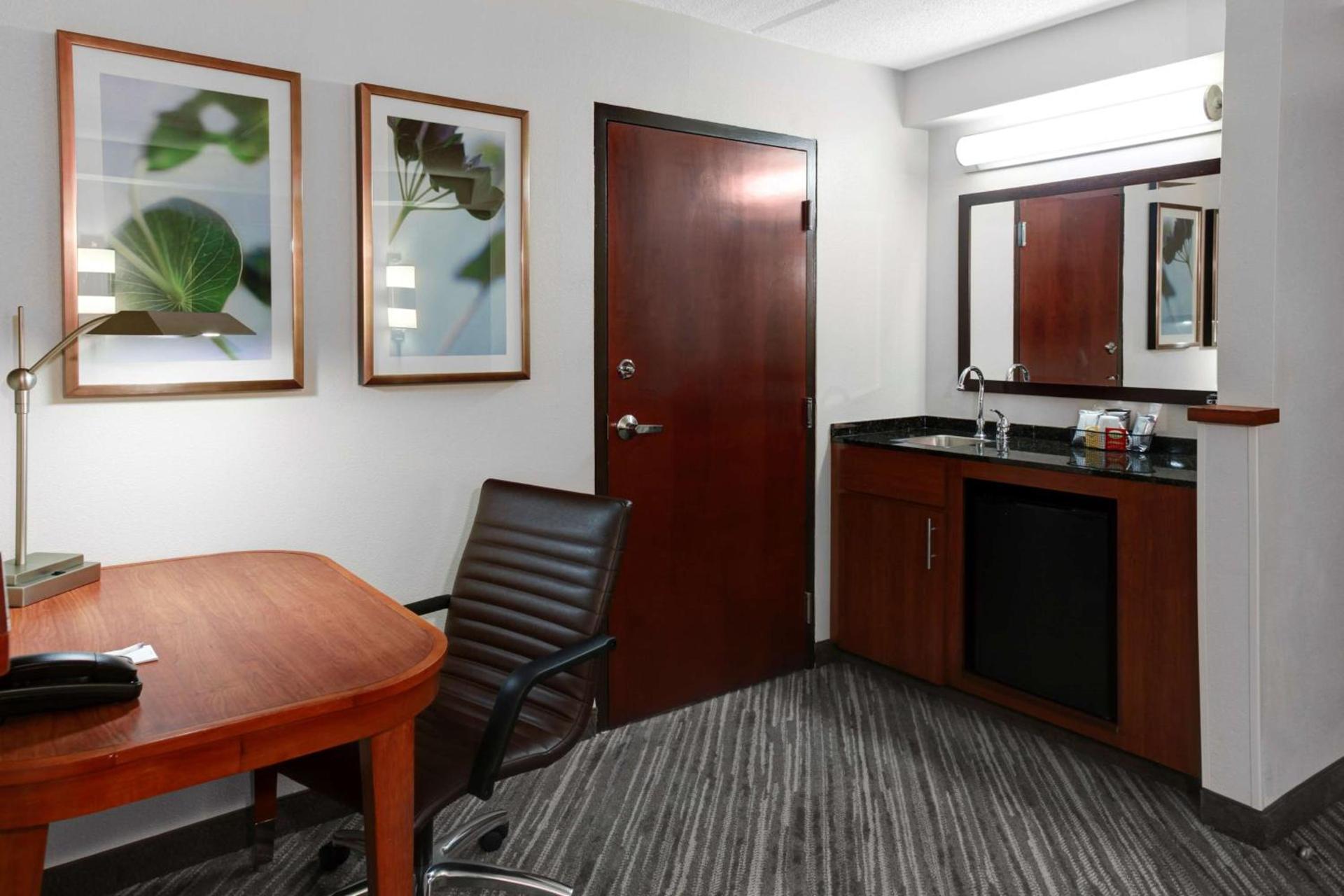 Hyatt Place Albuquerque Airport photo 21