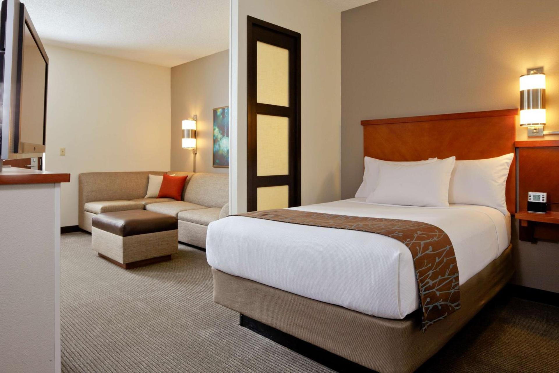 Hyatt Place Chicago - Lombard/Oak Brook photo 3