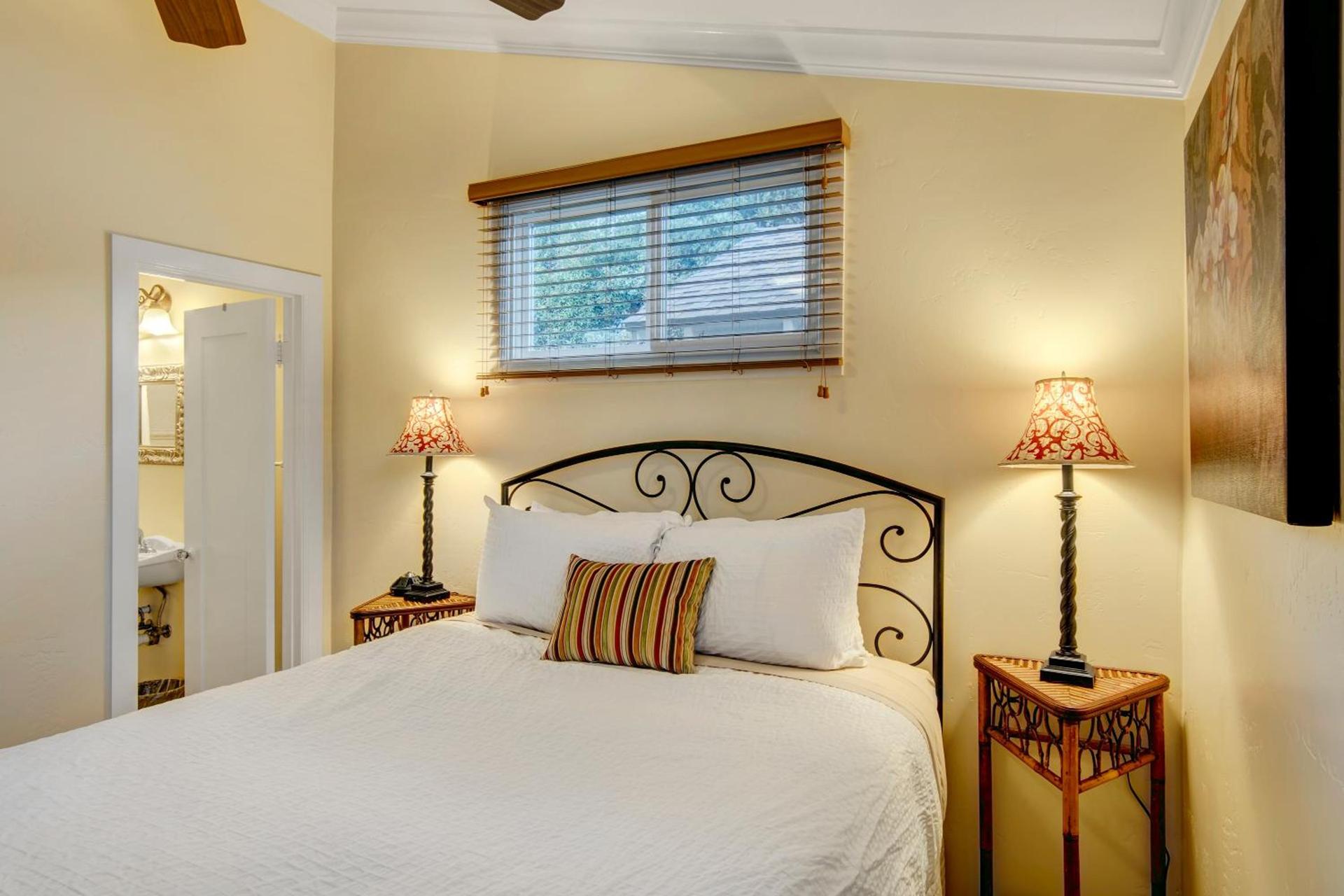 Hillcrest House Bed & Breakfast photo 42