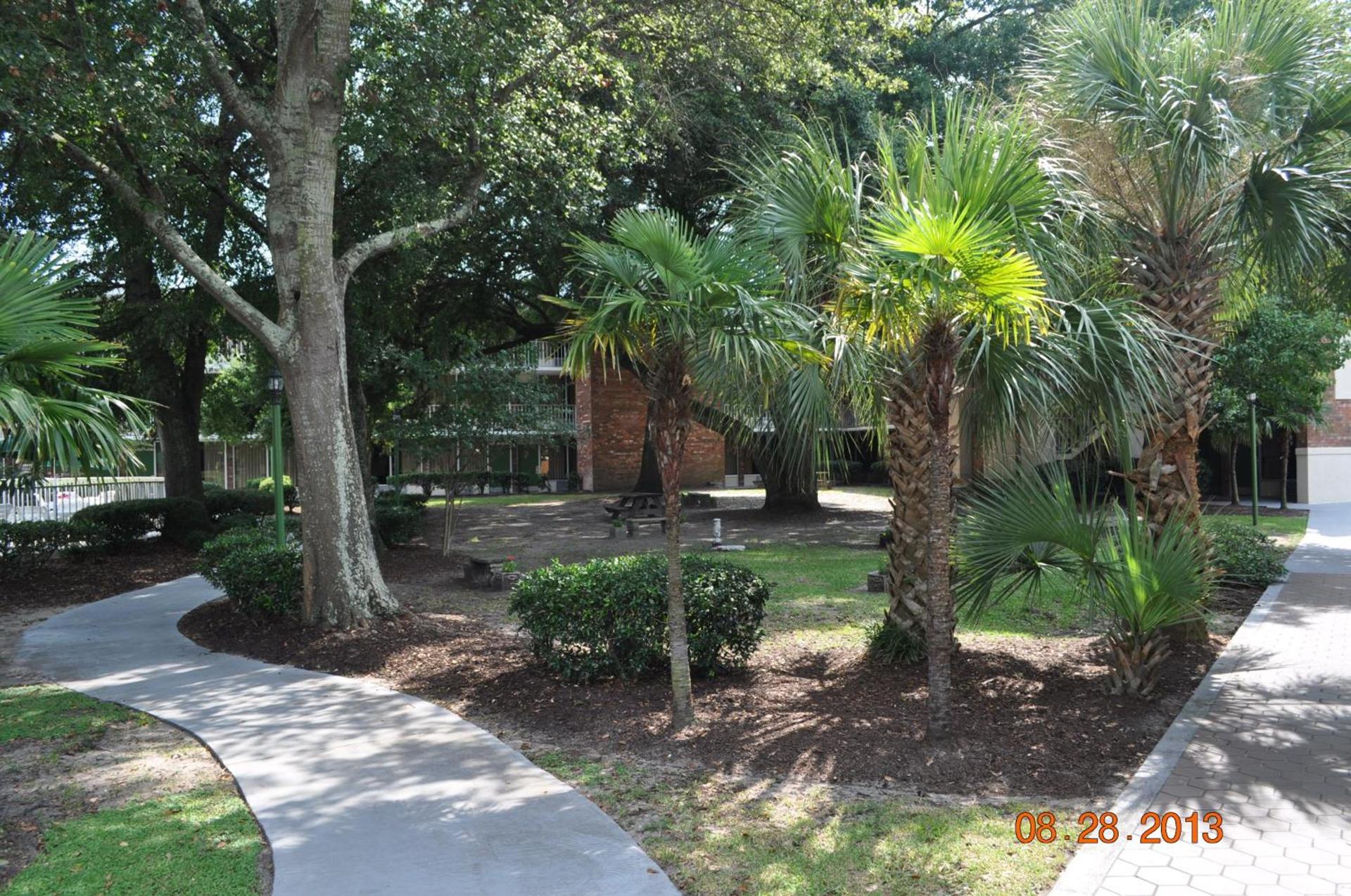 Days Inn by Wyndham Mt Pleasant-Charleston-Patriots Point photo 11
