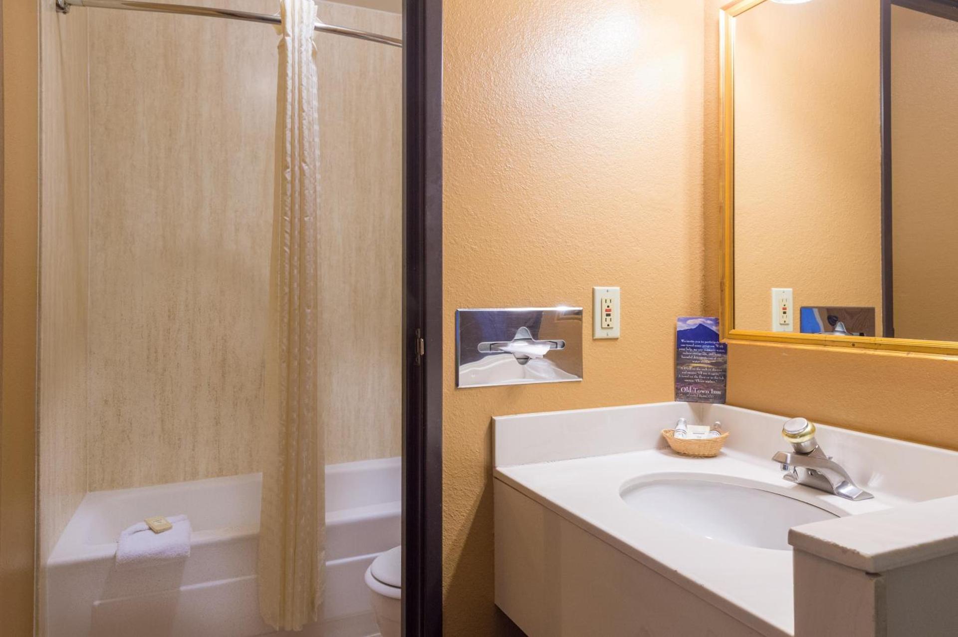 Old Town Inn photo 35