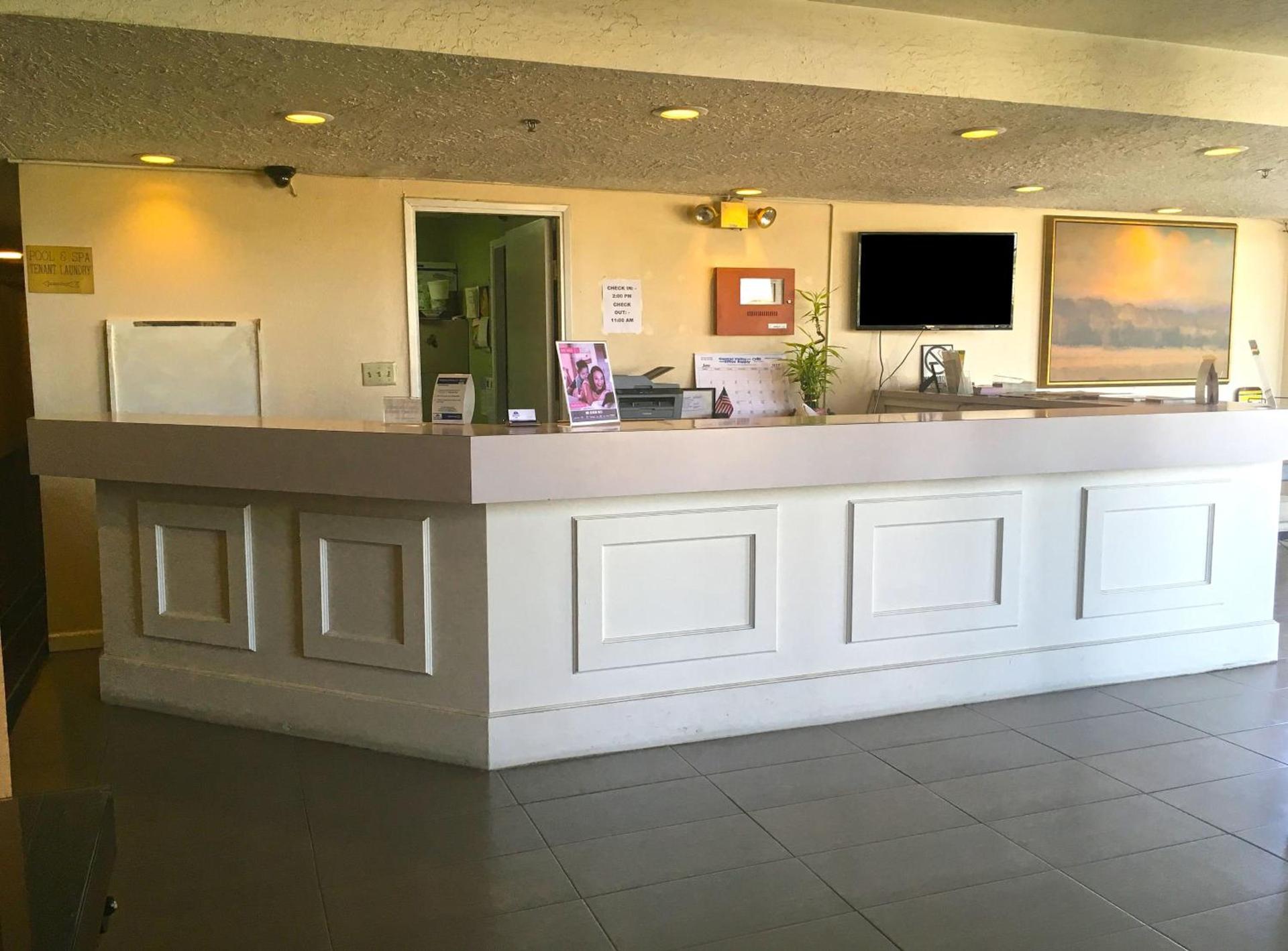 Studio 6 Suites Delano, CA photo 24