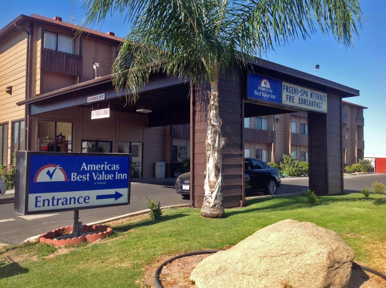 Studio 6 Suites Delano, CA photo 16