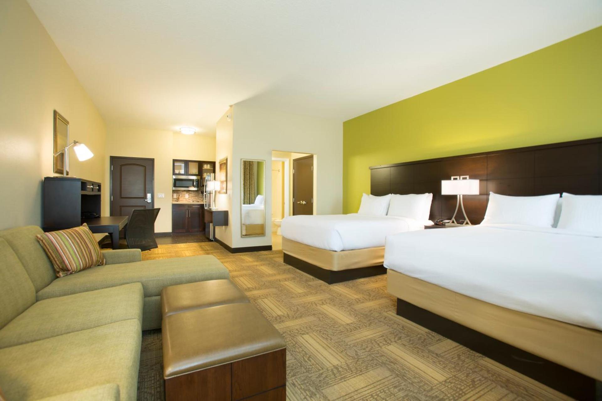 Staybridge Suites Orlando at SeaWorld by IHG - Free Breakfast & Shuttle to SeaWorld Parks photo 4