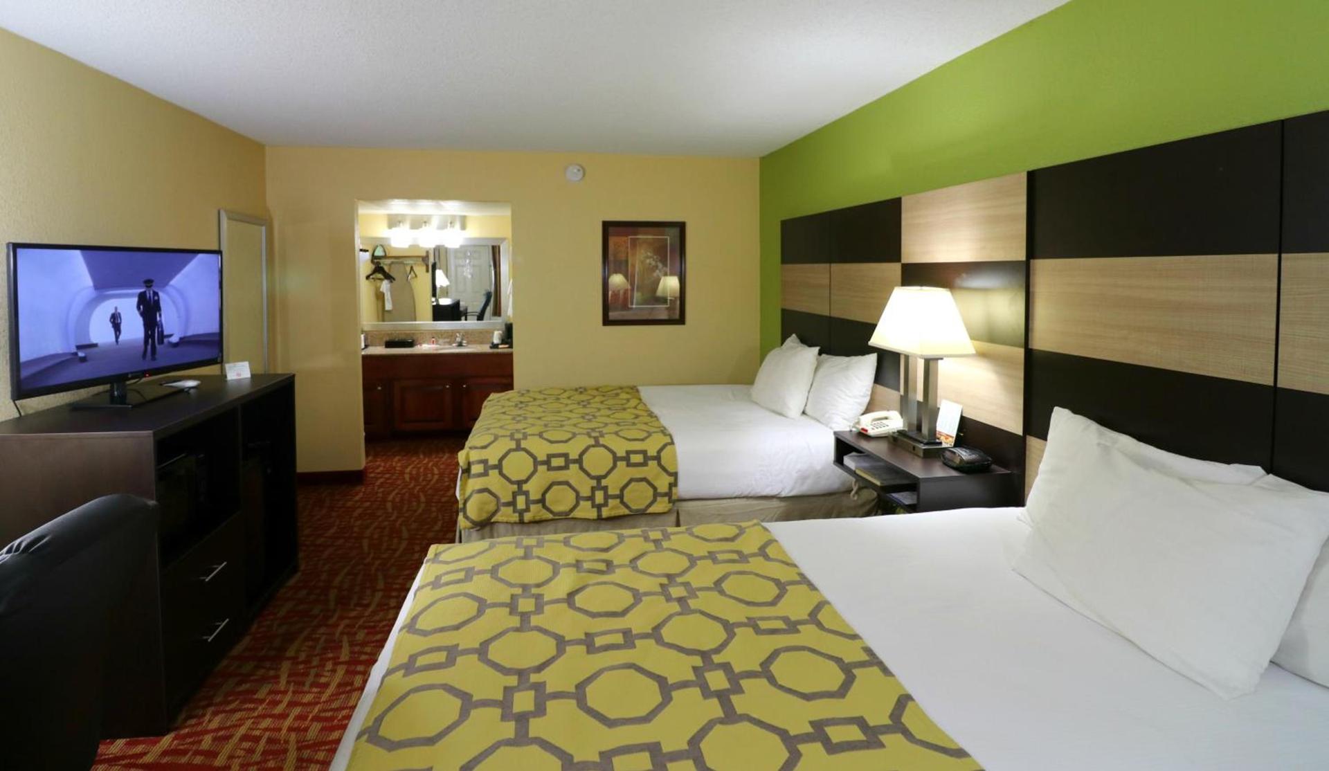 Baymont by Wyndham Sevierville Pigeon Forge photo 24