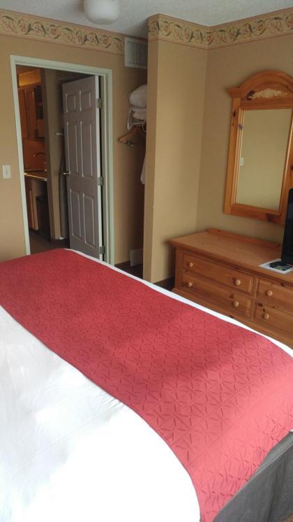 Country Inn & Suites by Radisson, Waterloo, IA photo 45