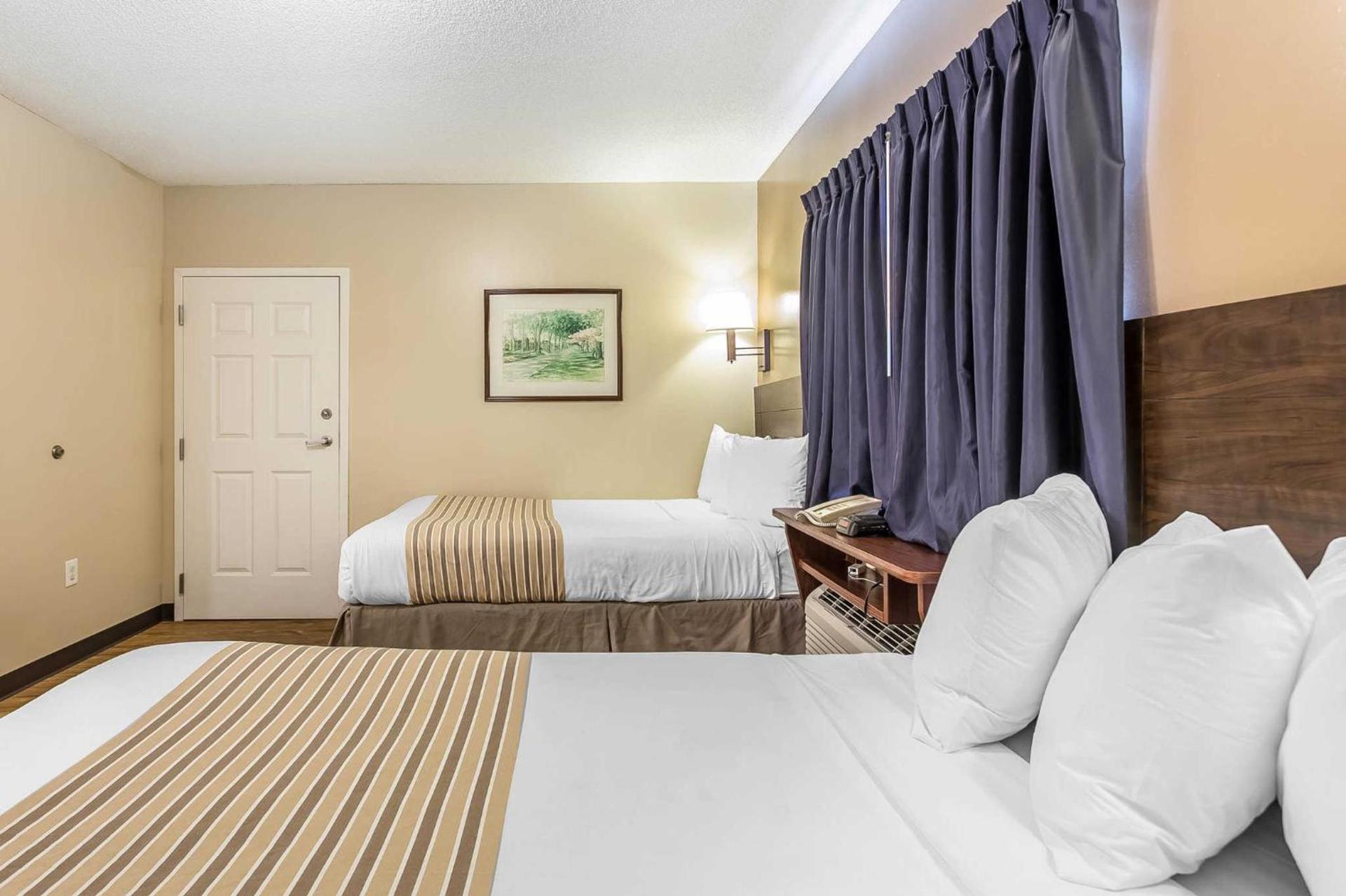 Suburban Studios near University of North Carolina-Charlotte photo 13
