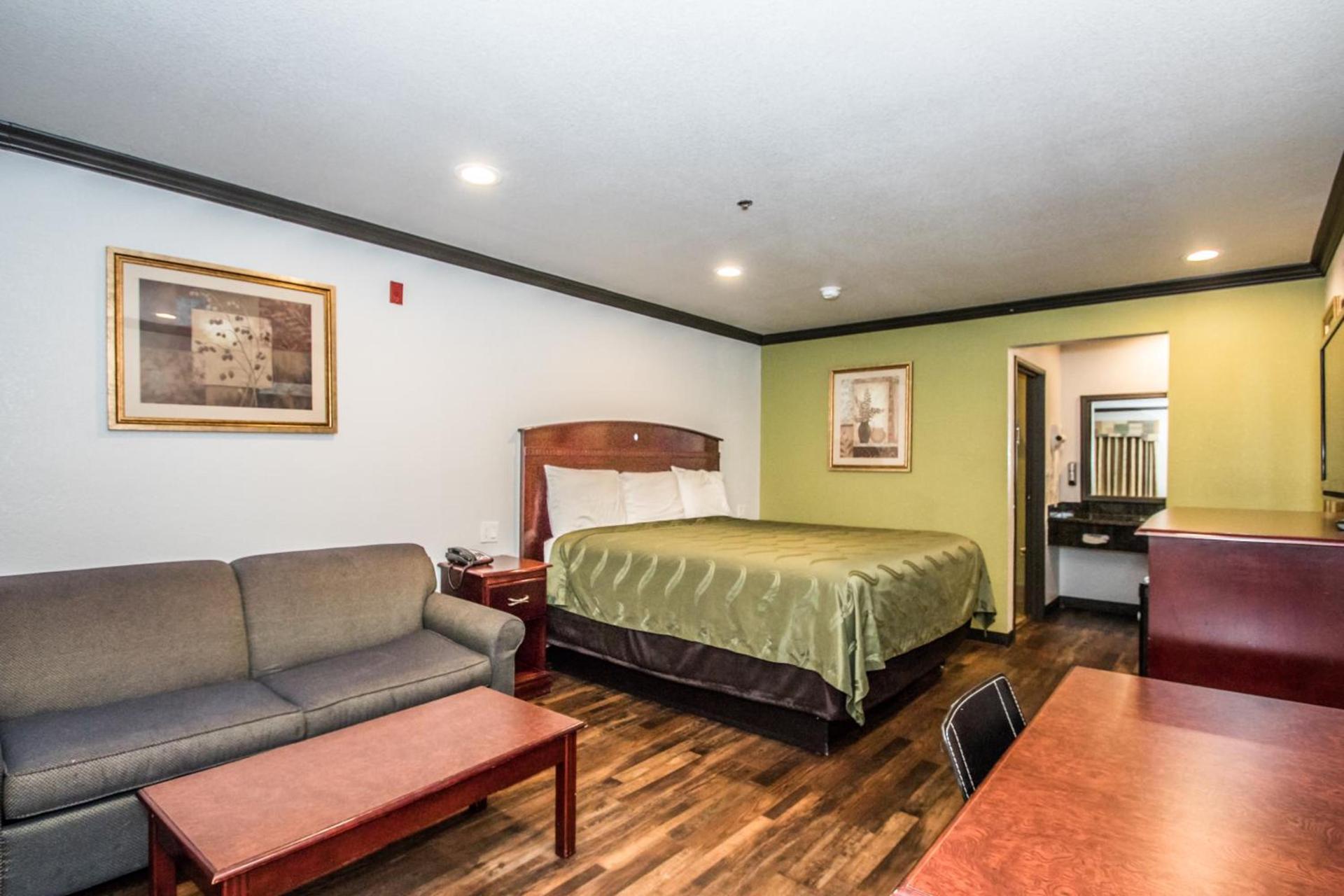 Americas Best Value Inn Fort Worth photo 26