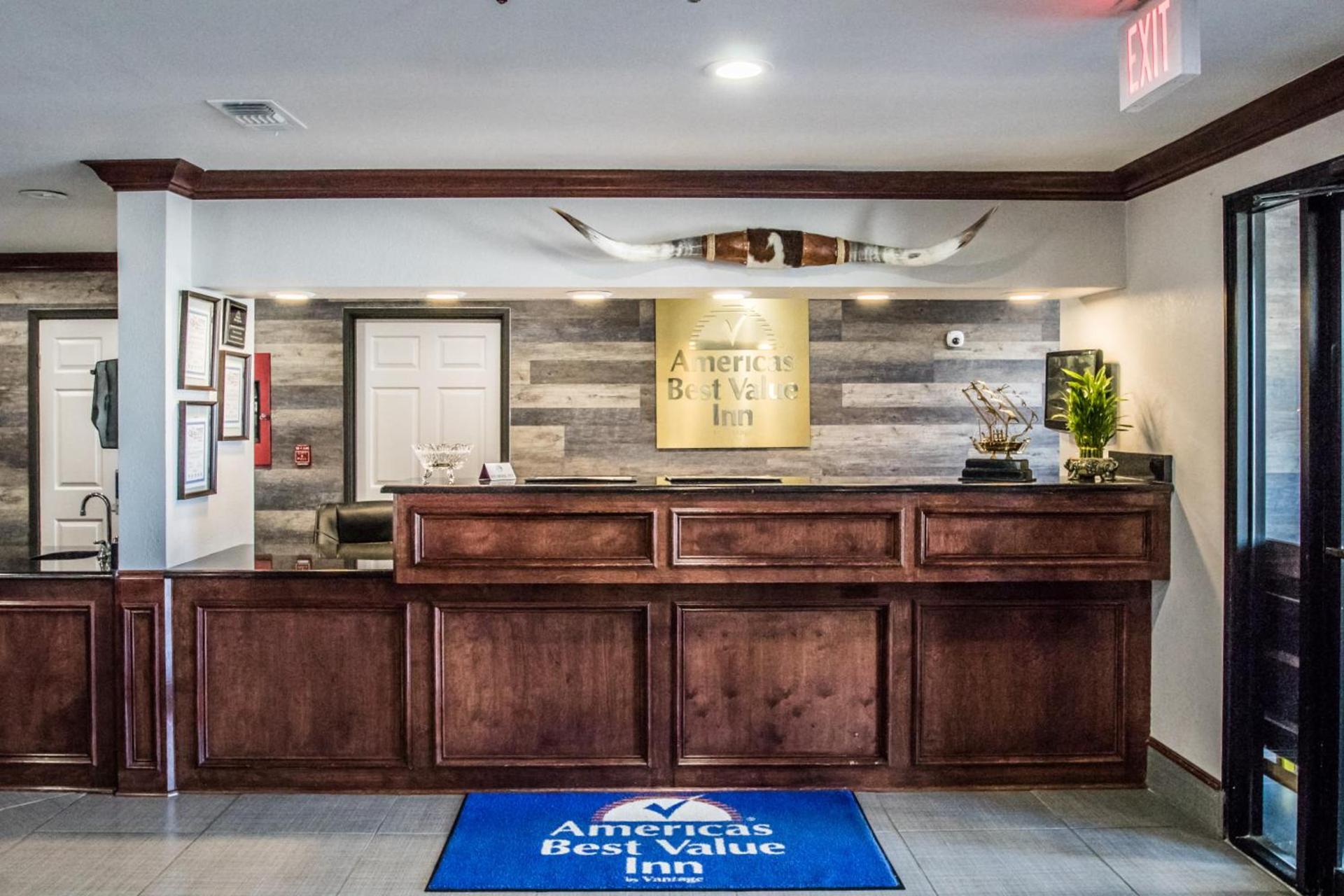 Americas Best Value Inn Fort Worth photo 12