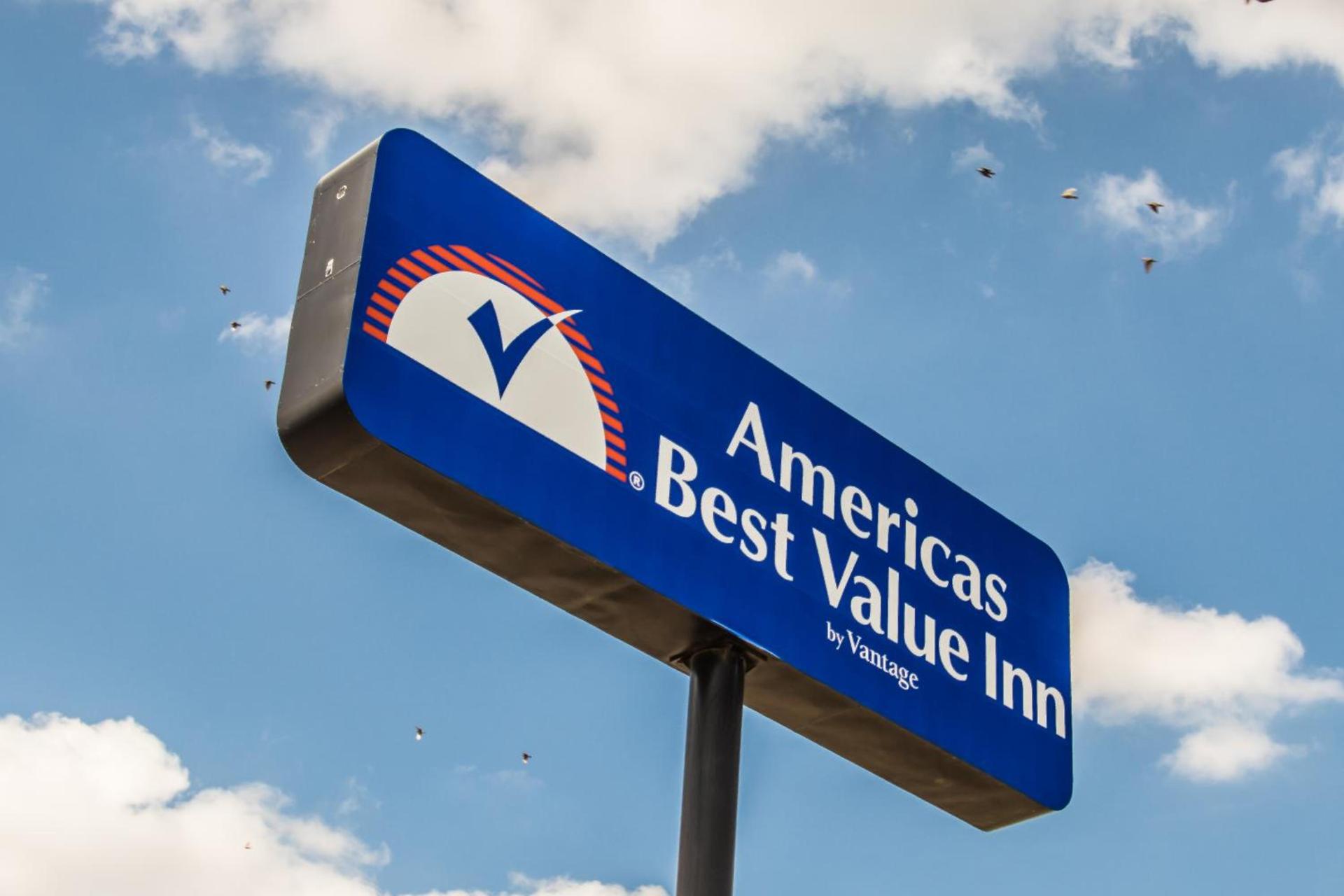 Americas Best Value Inn Fort Worth photo 9