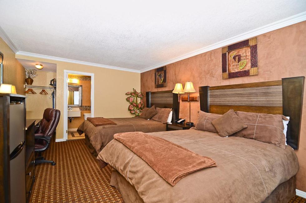Santa Clarita Motel - Near six Flags Magic Mountain - Valencia photo 8