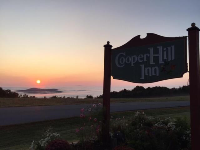 Cooper Hill Inn photo 27