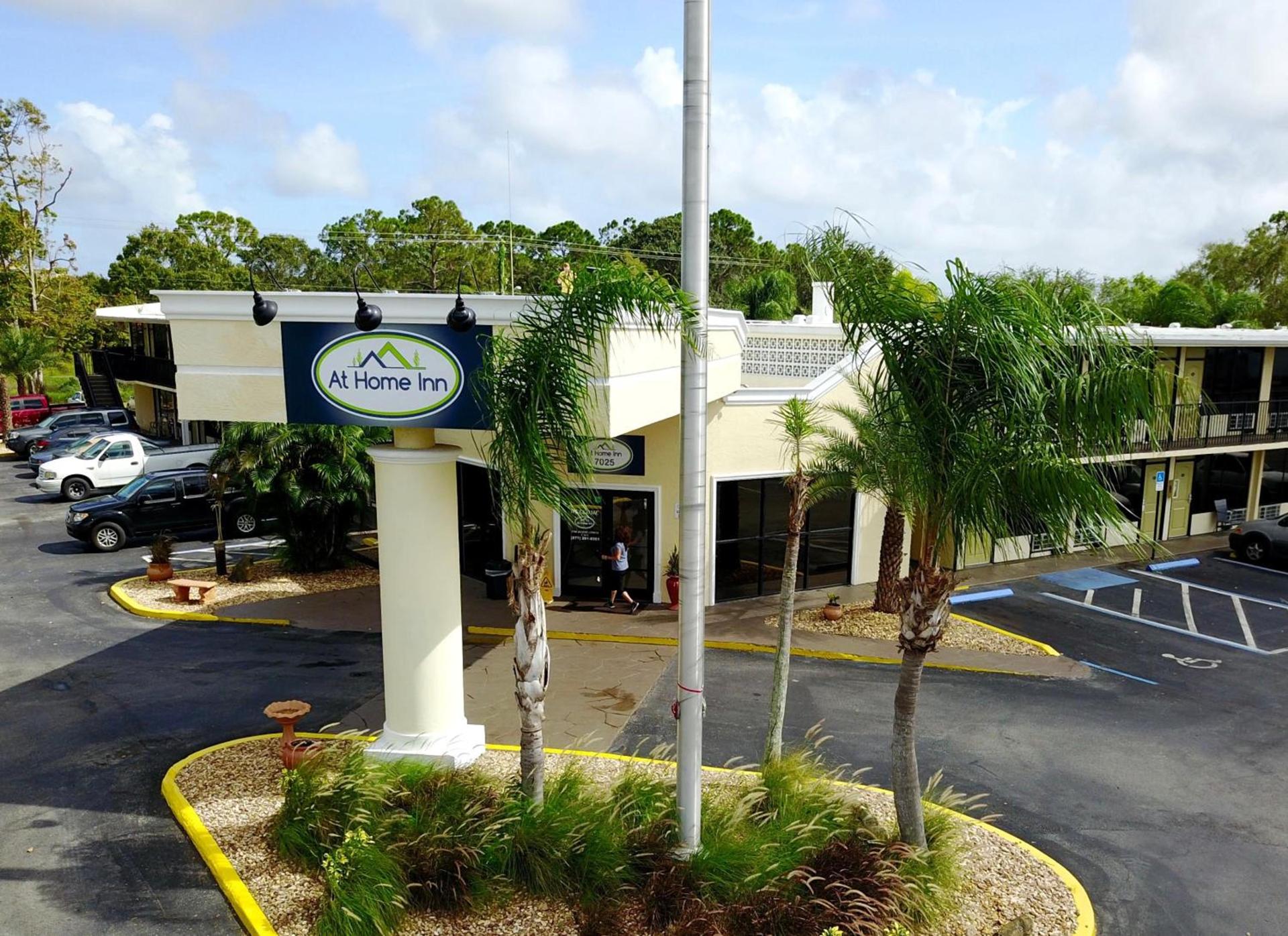 At Home Inn - Fort Pierce — hotel in Fort Pierce
