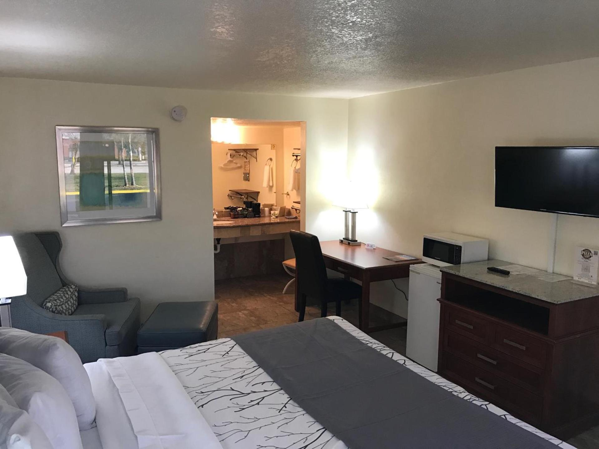 At Home Inn - Fort Pierce photo 5