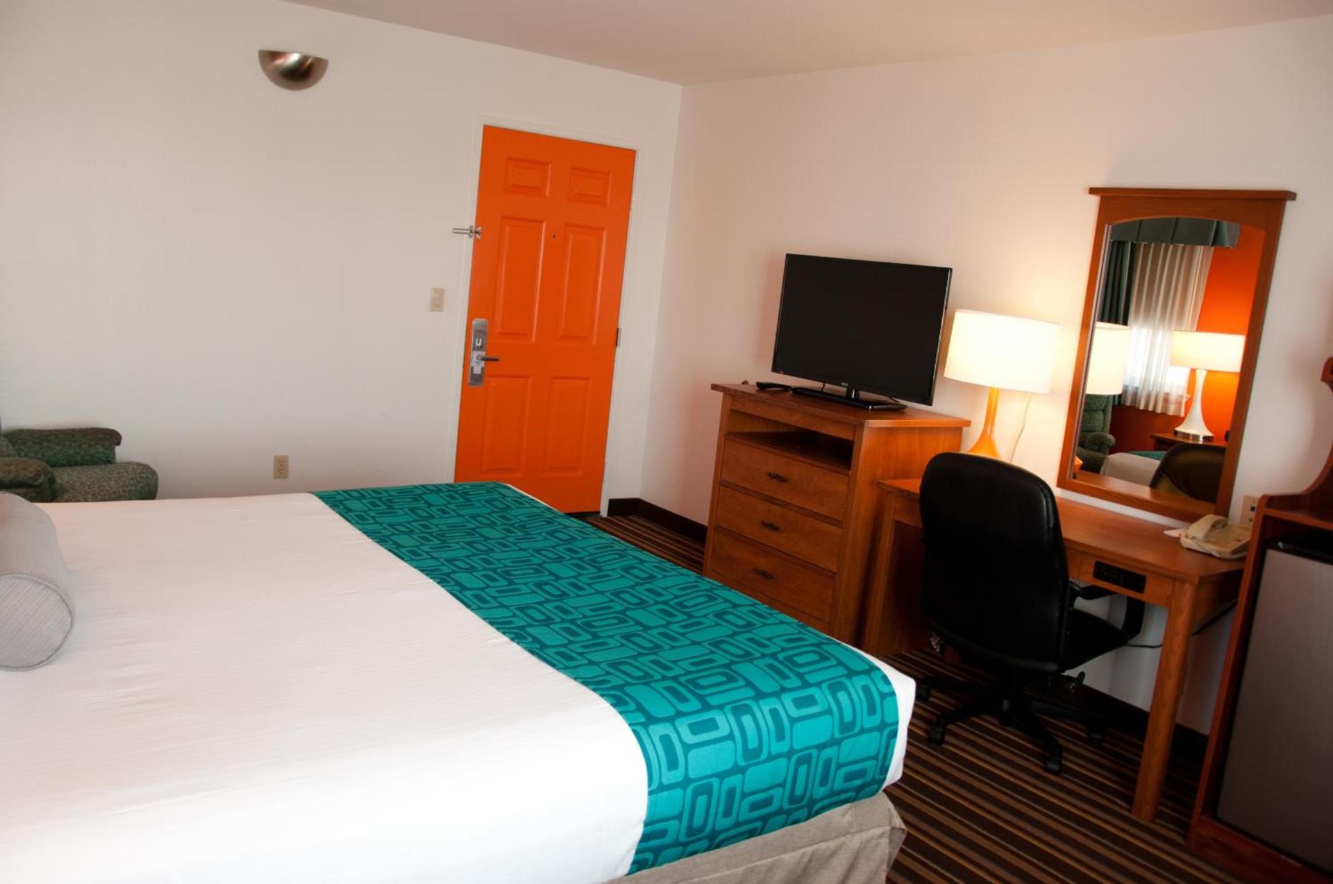 Howard Johnson by Wyndham Salinas photo 91