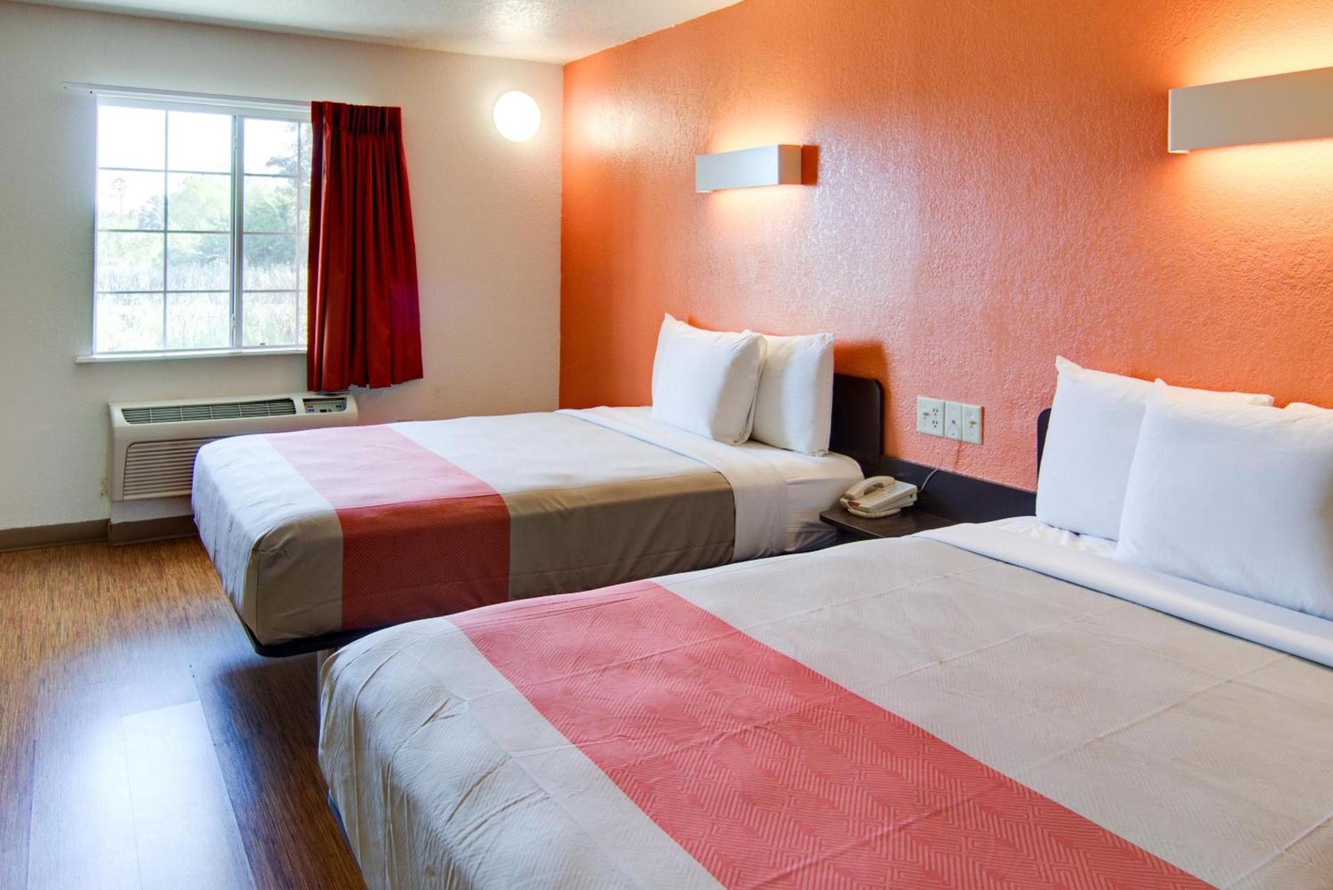 Motel 6-Mount Pleasant, TX photo 10