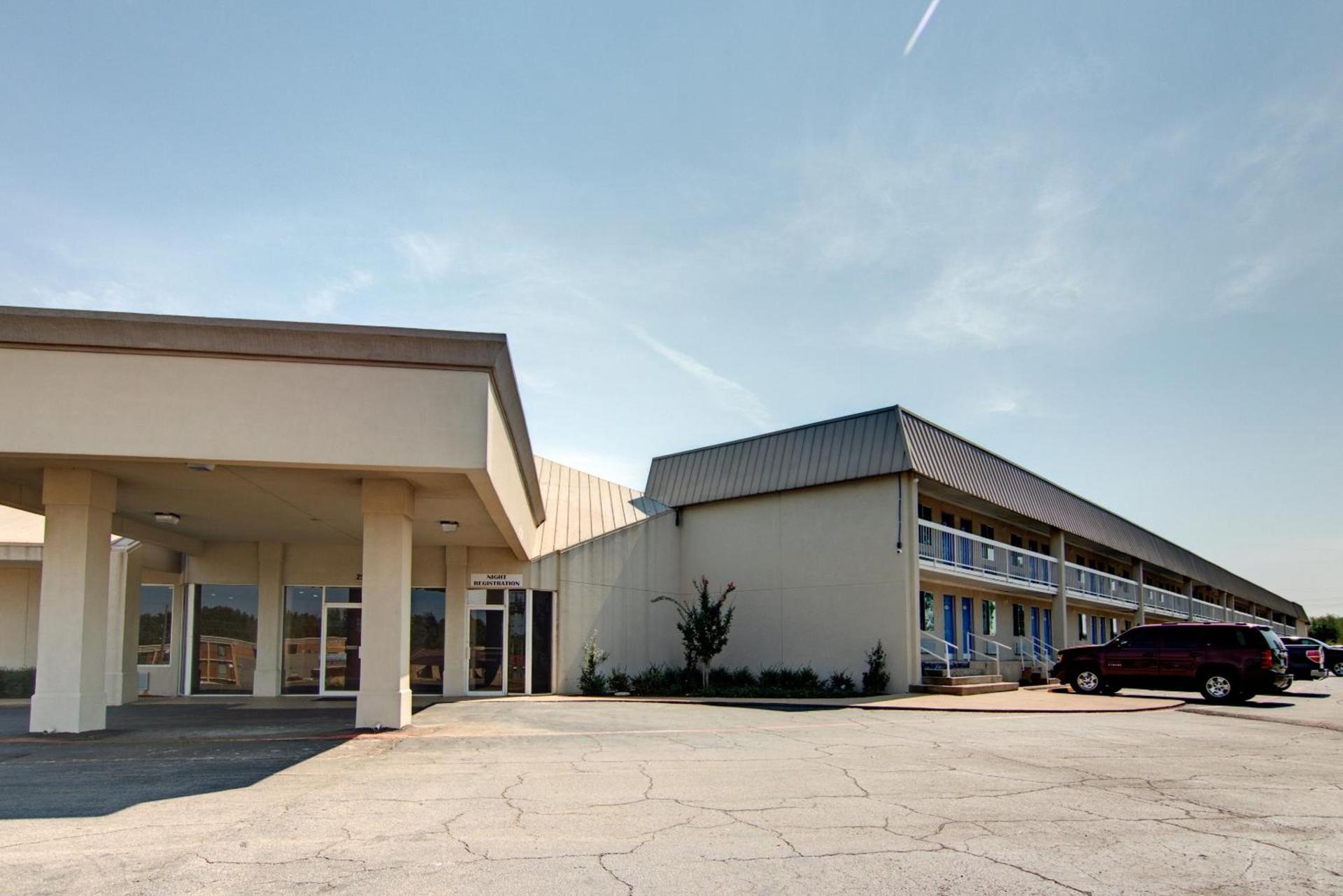 Motel 6-Mount Pleasant, TX photo 5