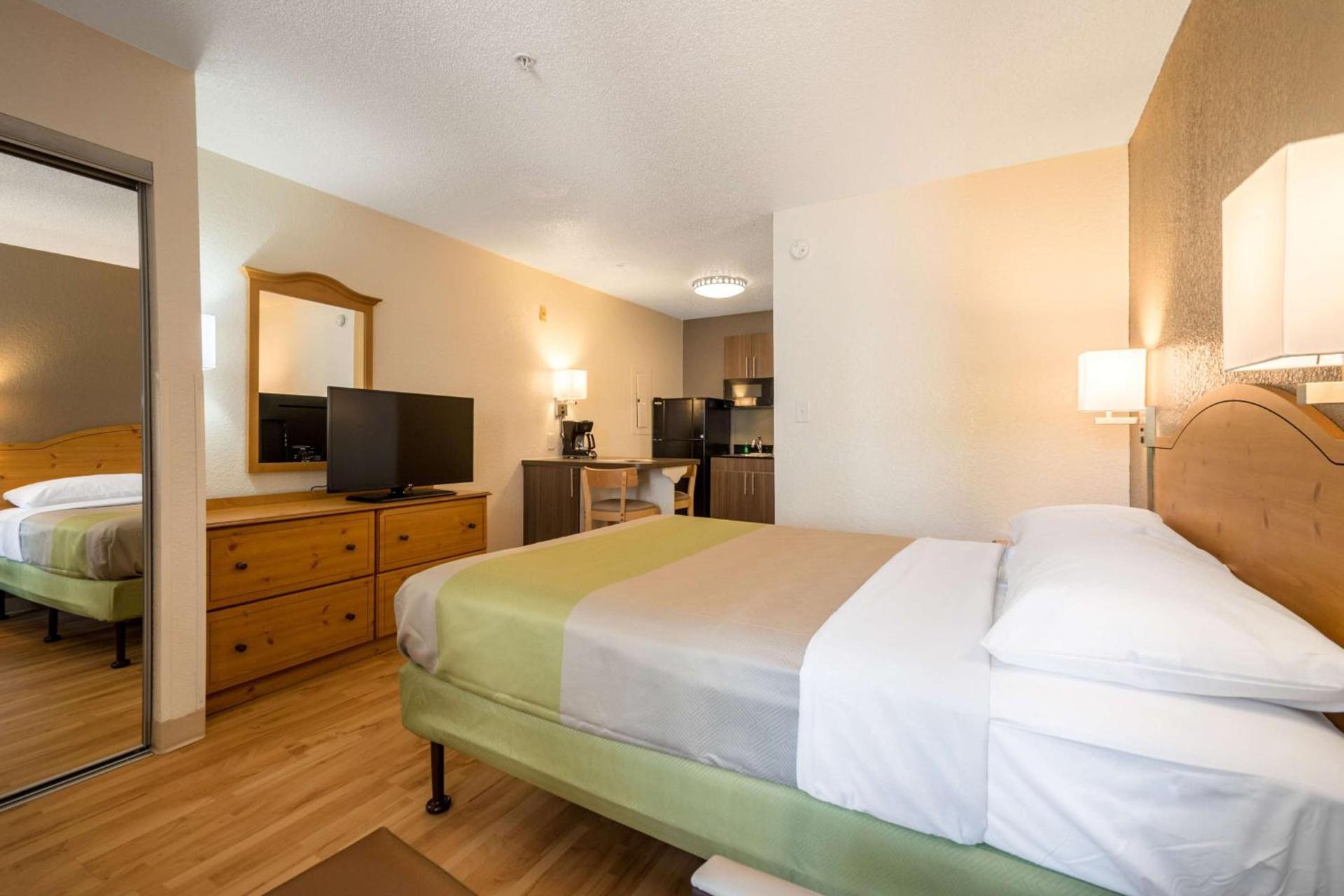 Studio 6 Extended Stay - Duluth, GA - Atlanta - Gwinnett Place photo 11