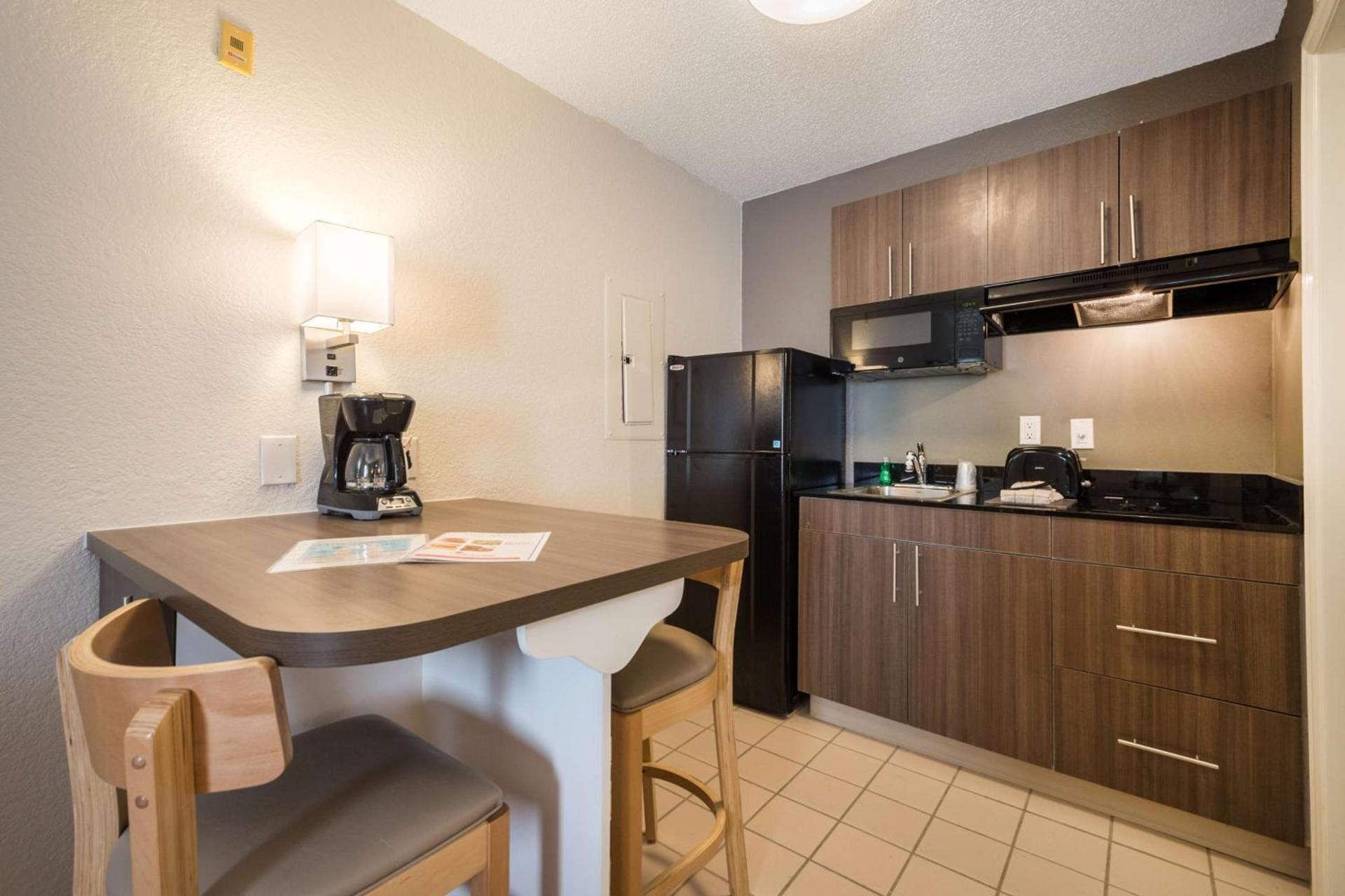Studio 6 Extended Stay - Duluth, GA - Atlanta - Gwinnett Place photo 14