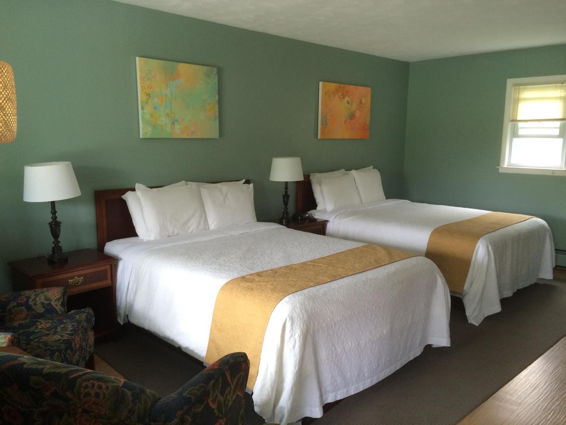 Harwood Hill Motel photo 39