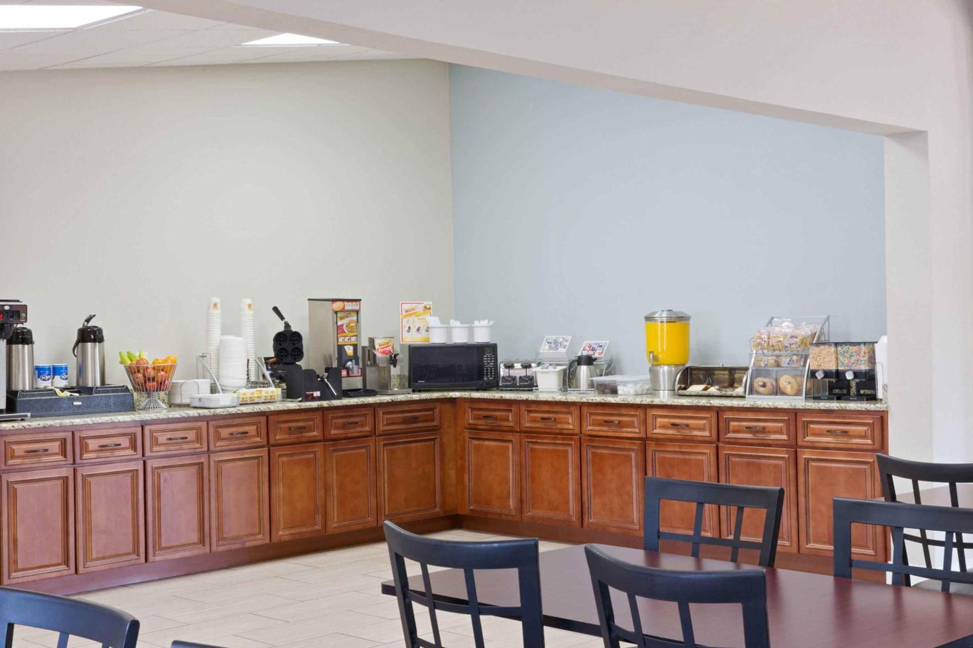 Rodeway Inn Charlotte Airport Area photo 35