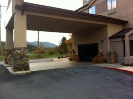 Smoky Mountain Inn & Suites photo 14