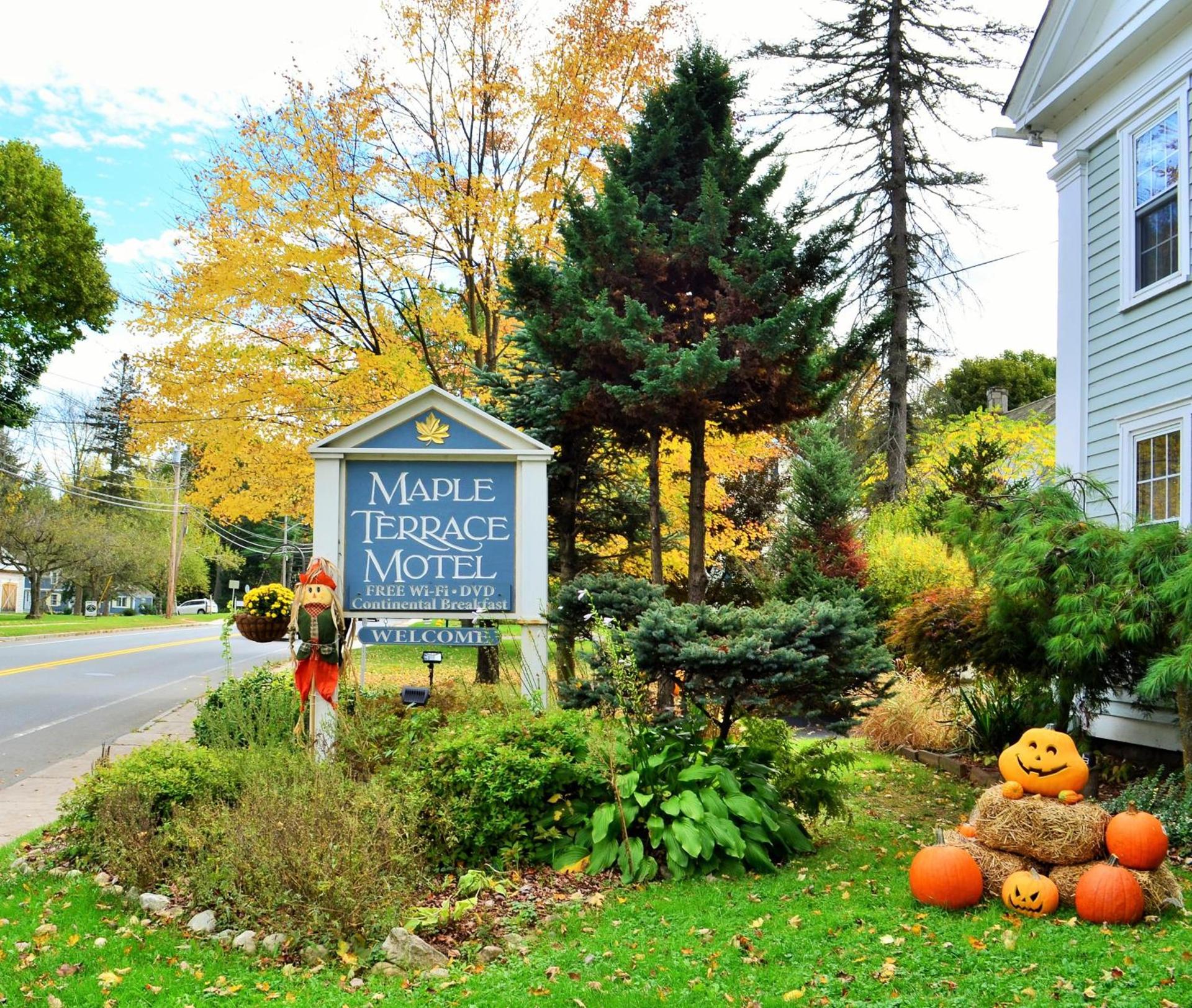 Maple Terrace Motel photo 21