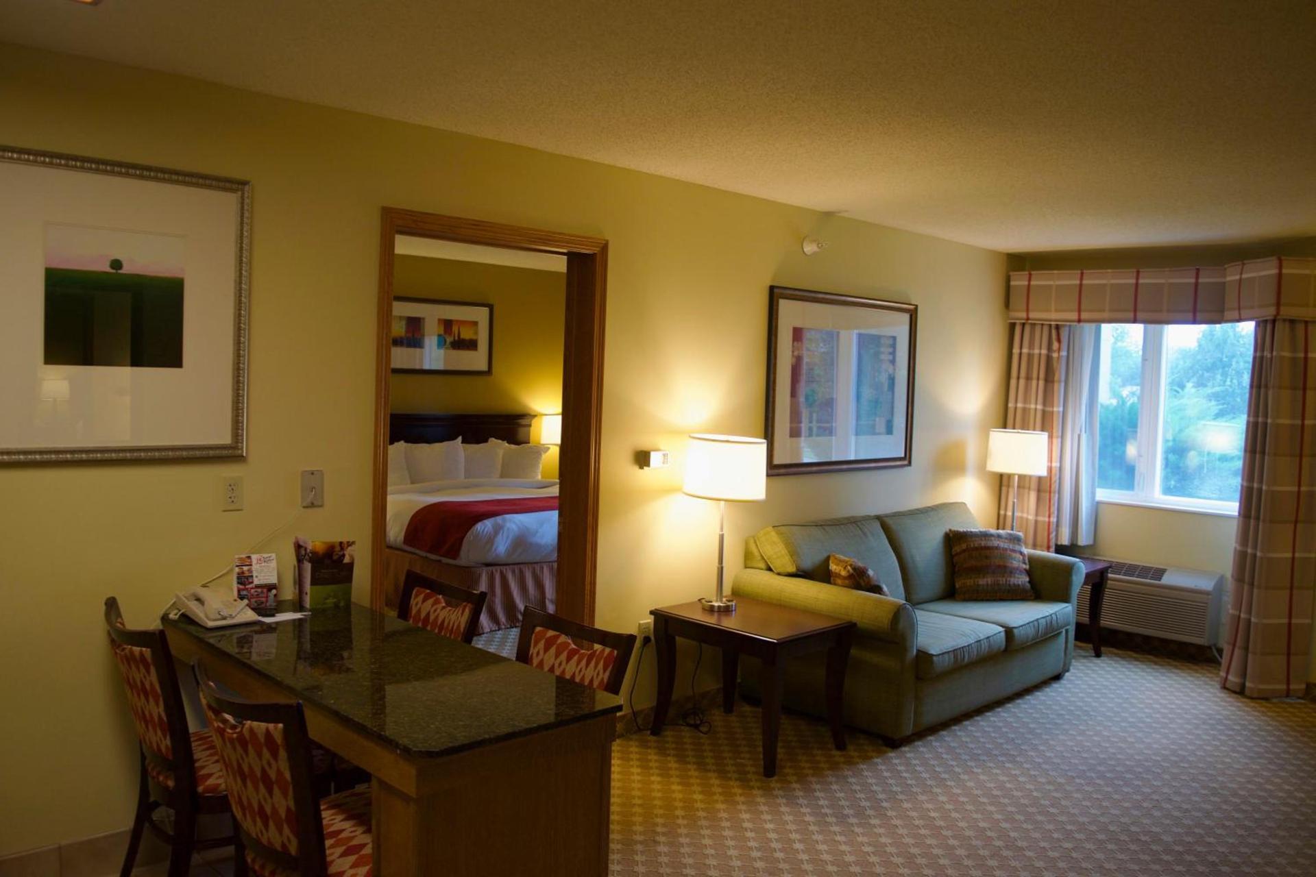 Country Inn & Suites by Radisson, Lincoln North Hotel and Conference Center, NE photo 25