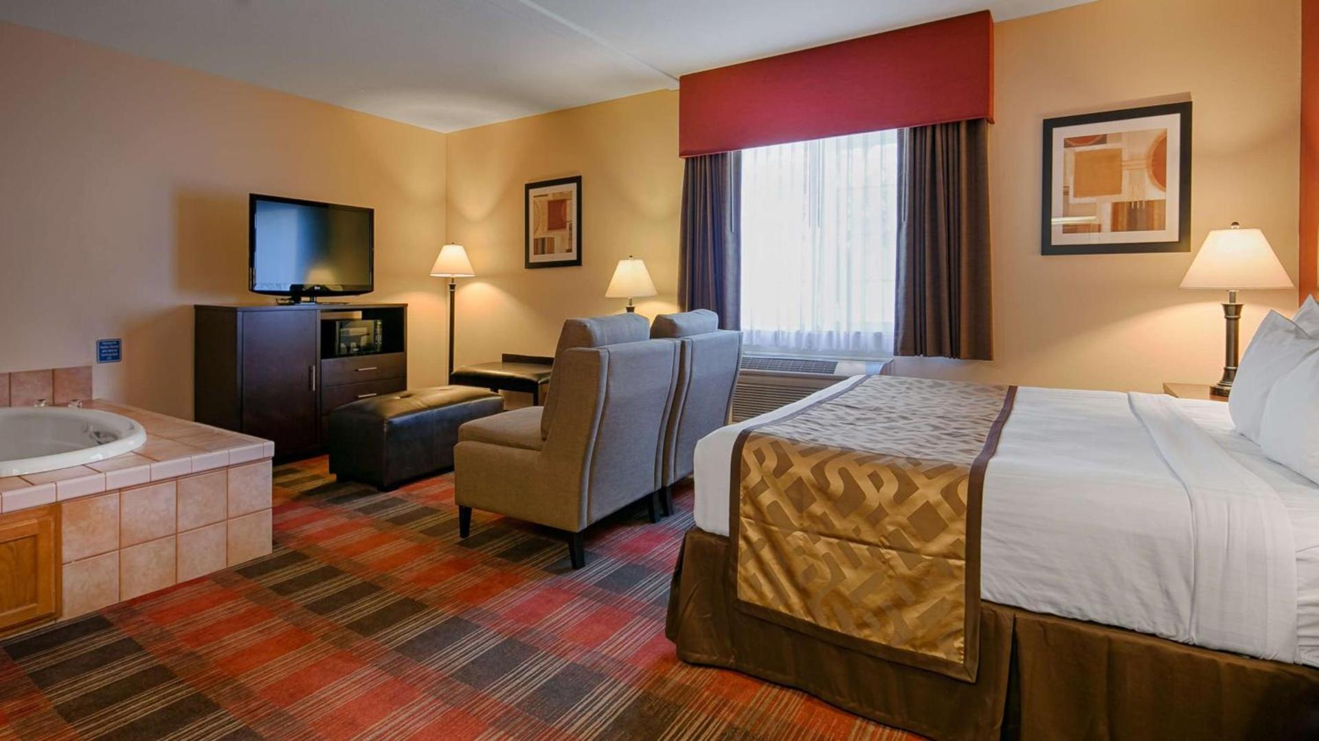 Best Western Dallas Inn & Suites photo 6