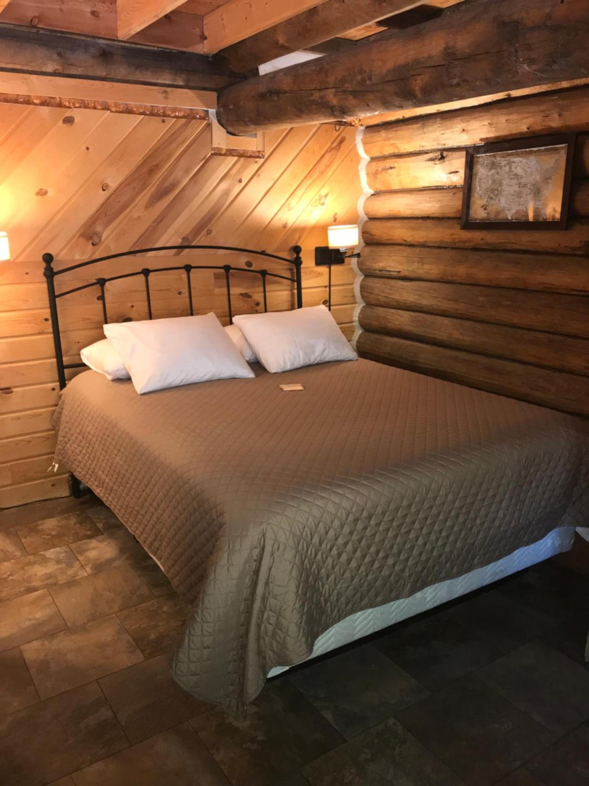Judith Mountain Lodge photo 9